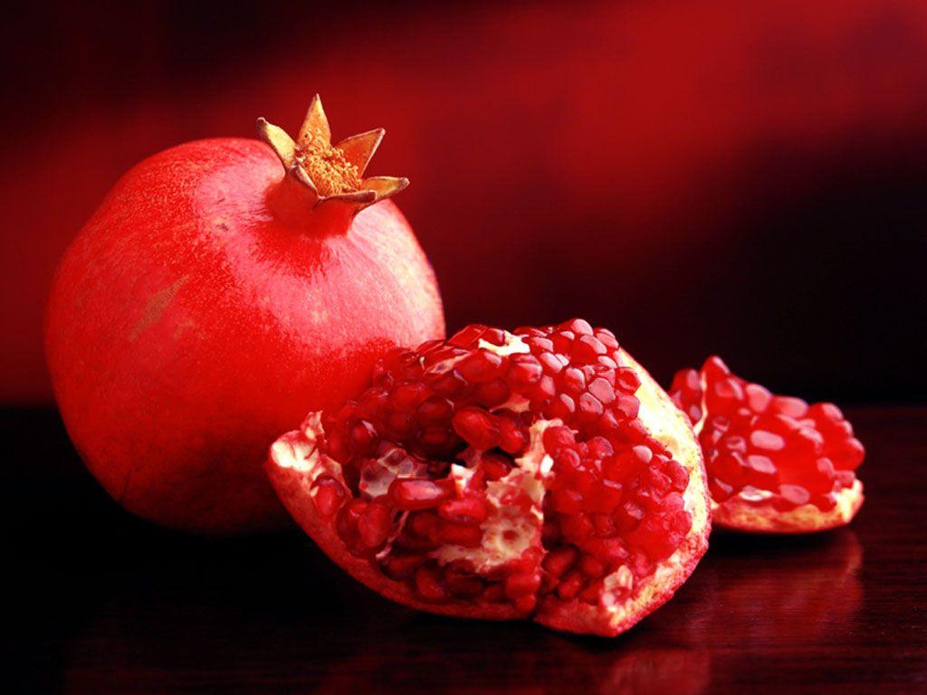 Fresh And Beautiful Wallpaper OF Pomegranate In HD