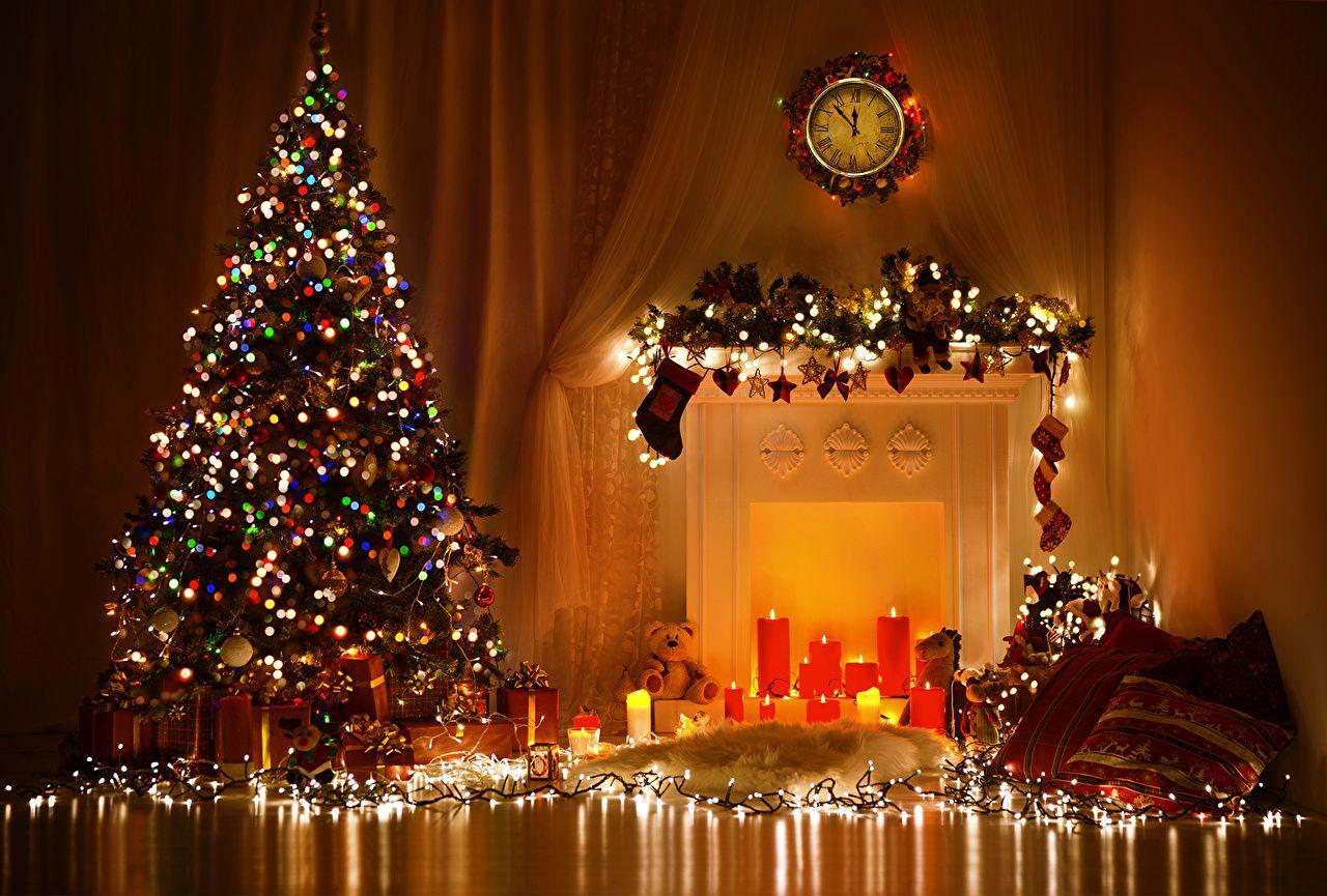 Wallpapers Christmas Clock Christmas tree Candles Fairy lights