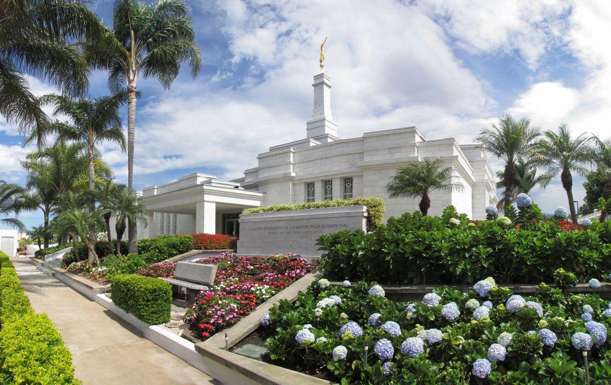 San José Costa Rica LDS (Mormon) Temple Photographs Page
