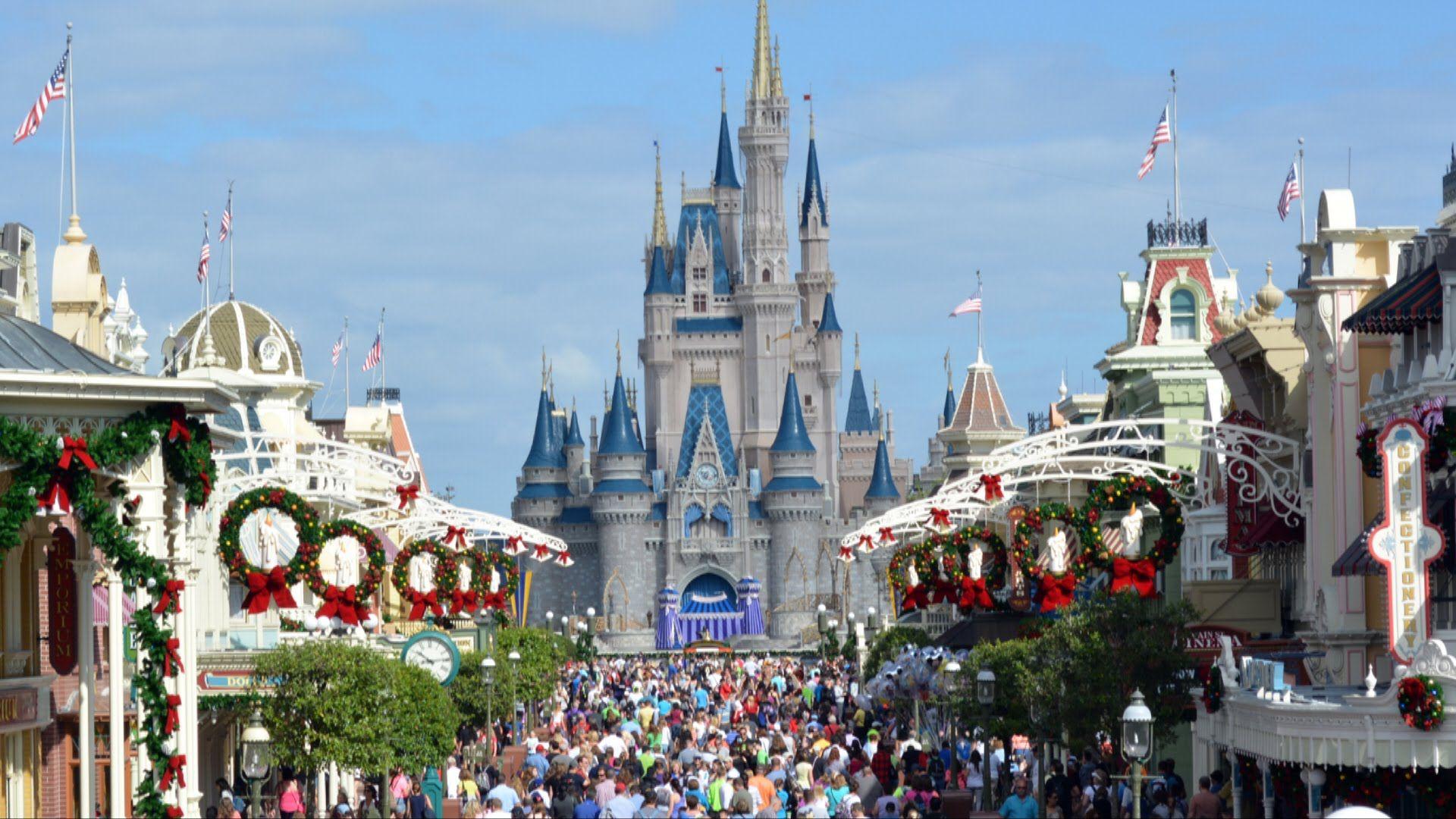 Christmas Holiday Decorations at The Magic Kingdom 2014 Including