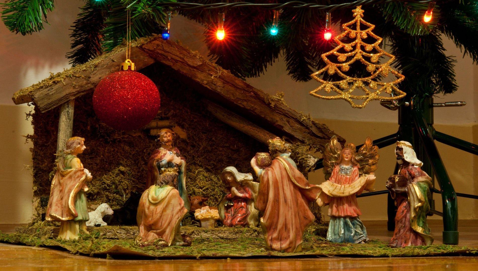 Christmas nativity scene wallpaper