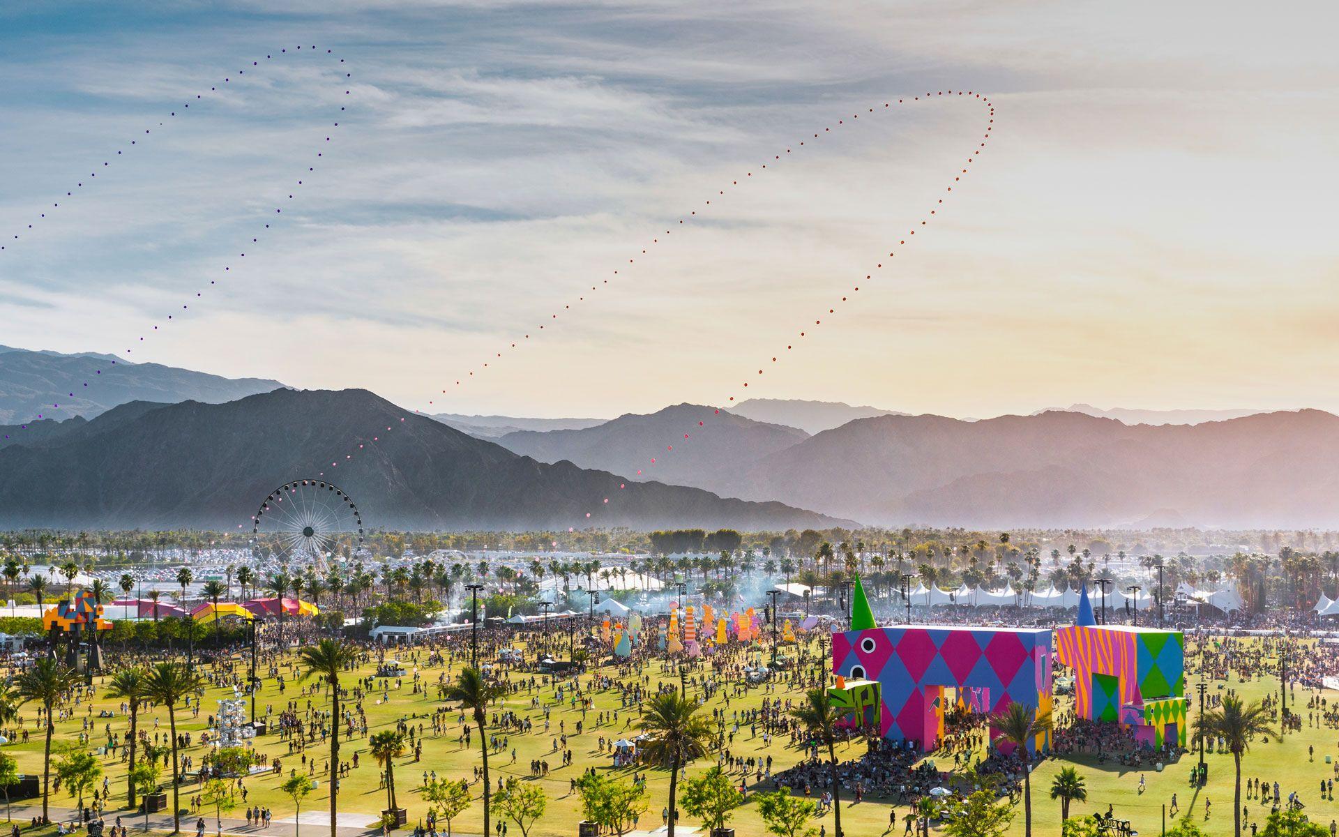 Advance sale site's backgrounds picture. : Coachella
