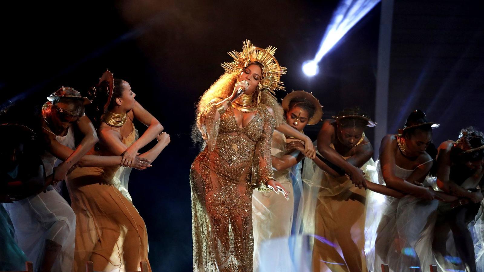 Beyoncé Drops Out of Coachella 2017, will headline in 2018 instead