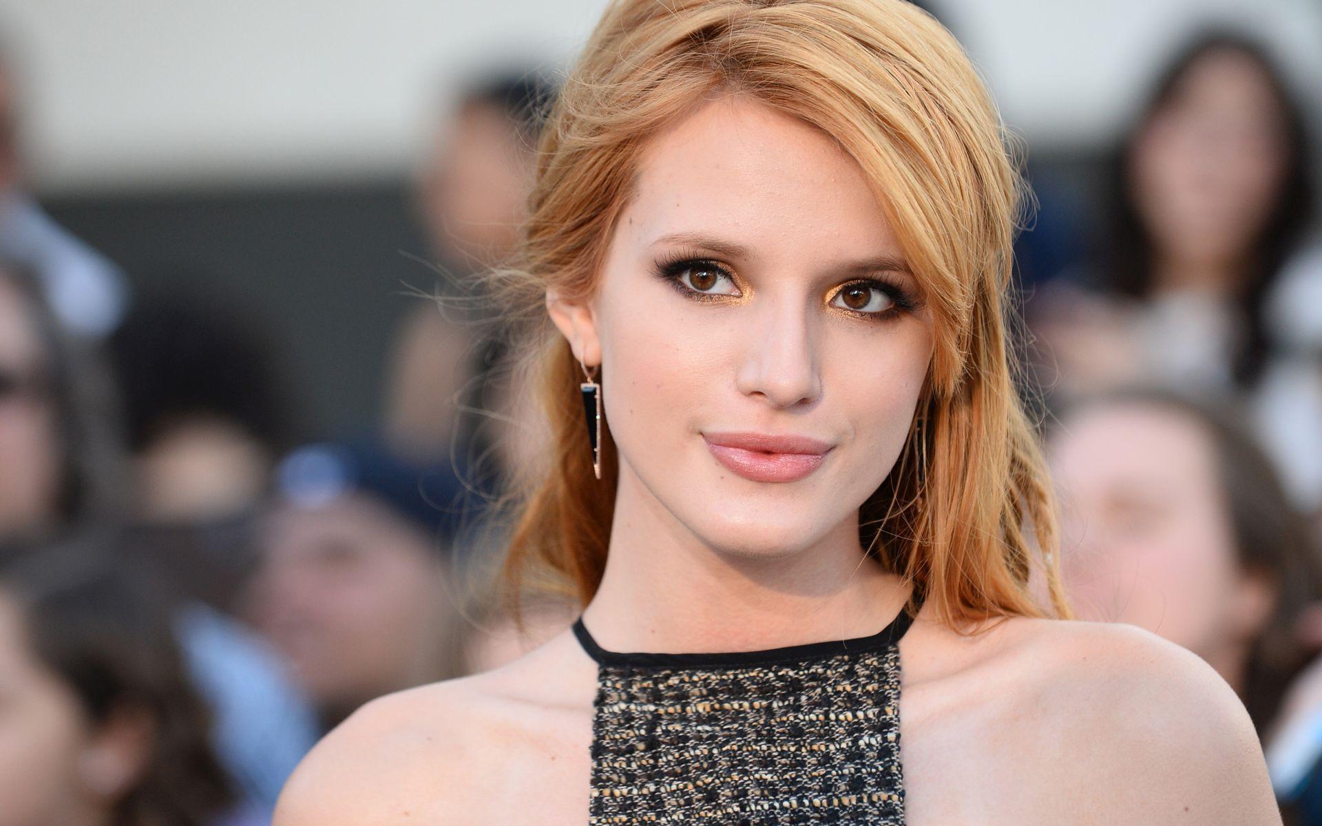 Bella Thorne Wallpaper 2015