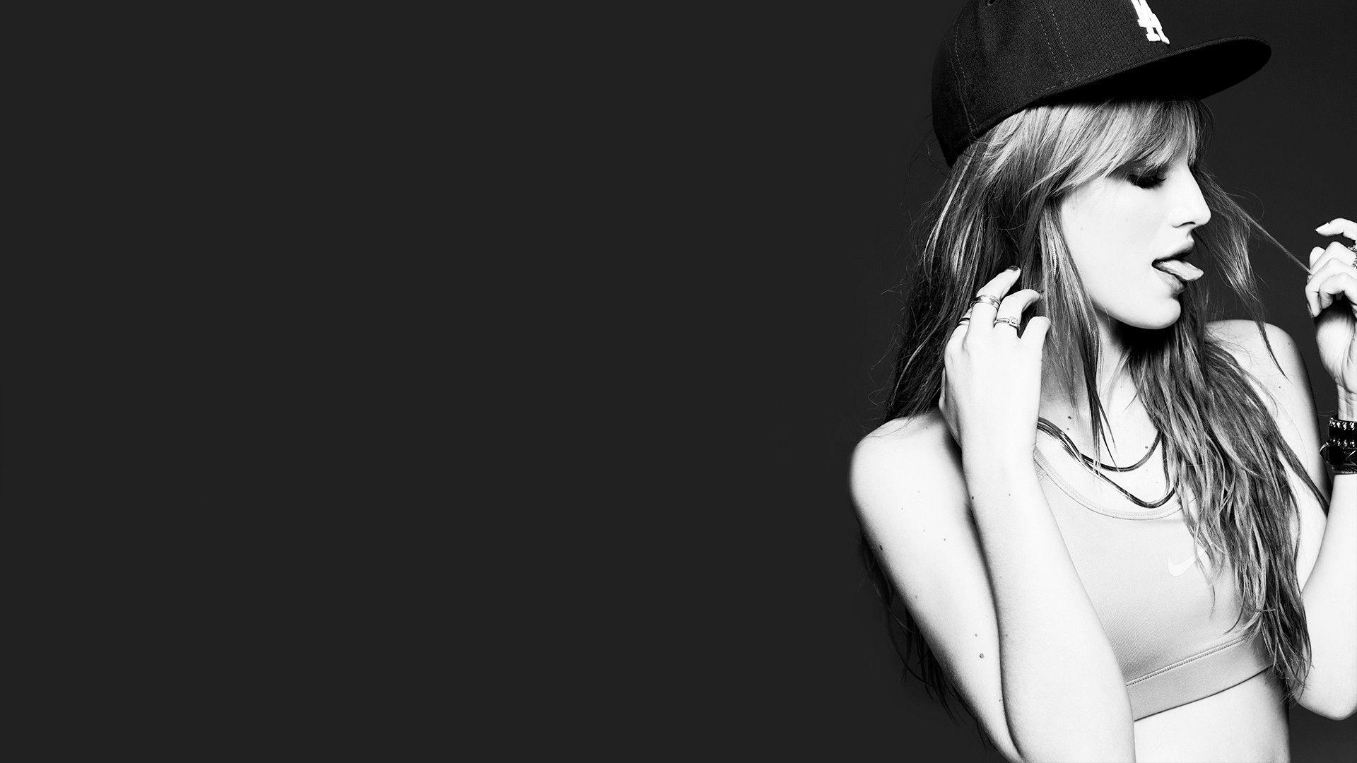 Bella Thorne. Wallpaper No. 372575