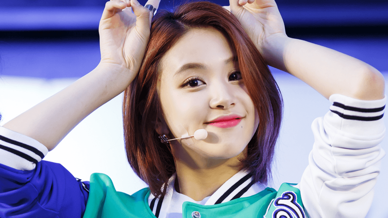 son chaeyoung wallpaper hashtag Image on Tumblr