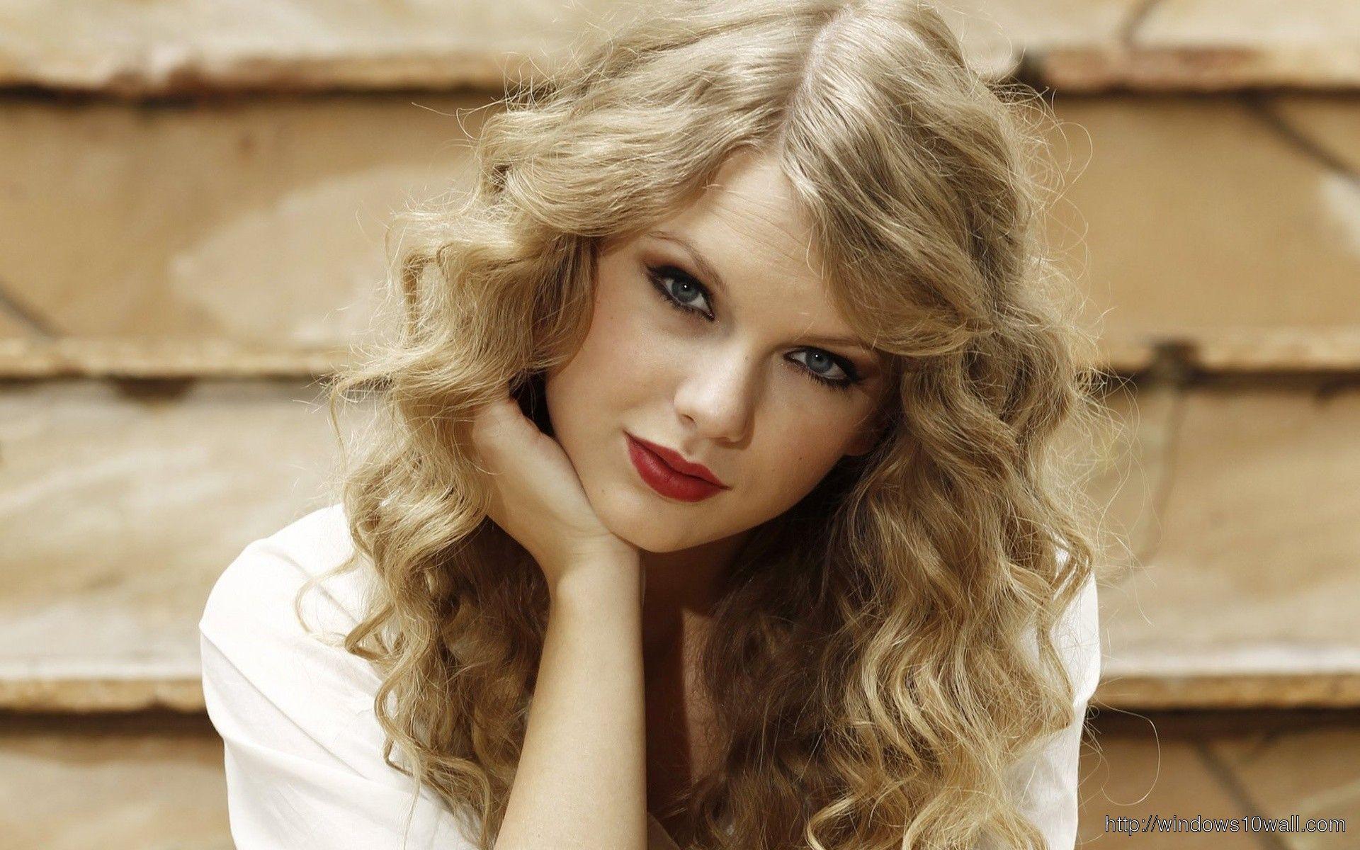 Taylor Swift 10 Wallpaper