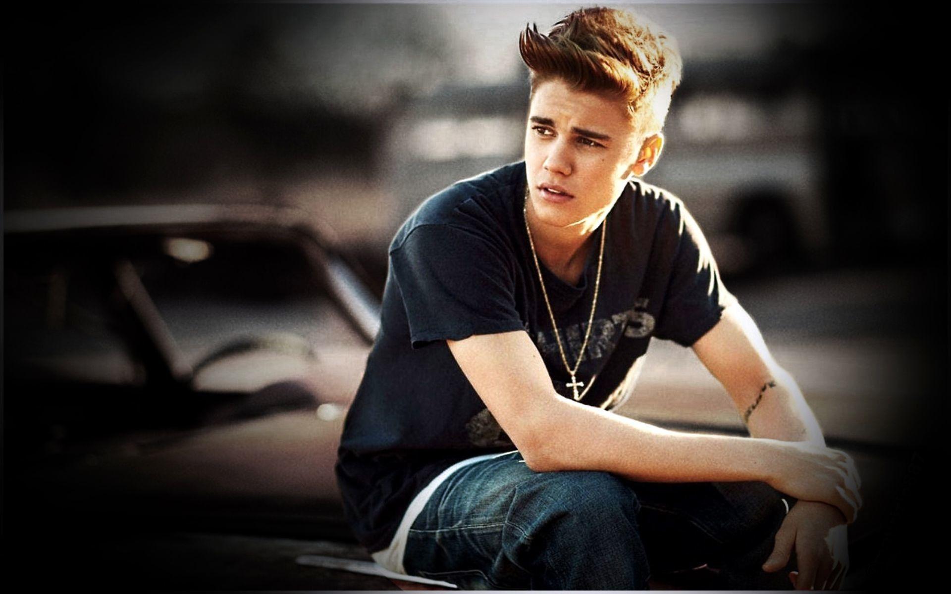 Justin Bieber 2013 Free Wallpaper HD