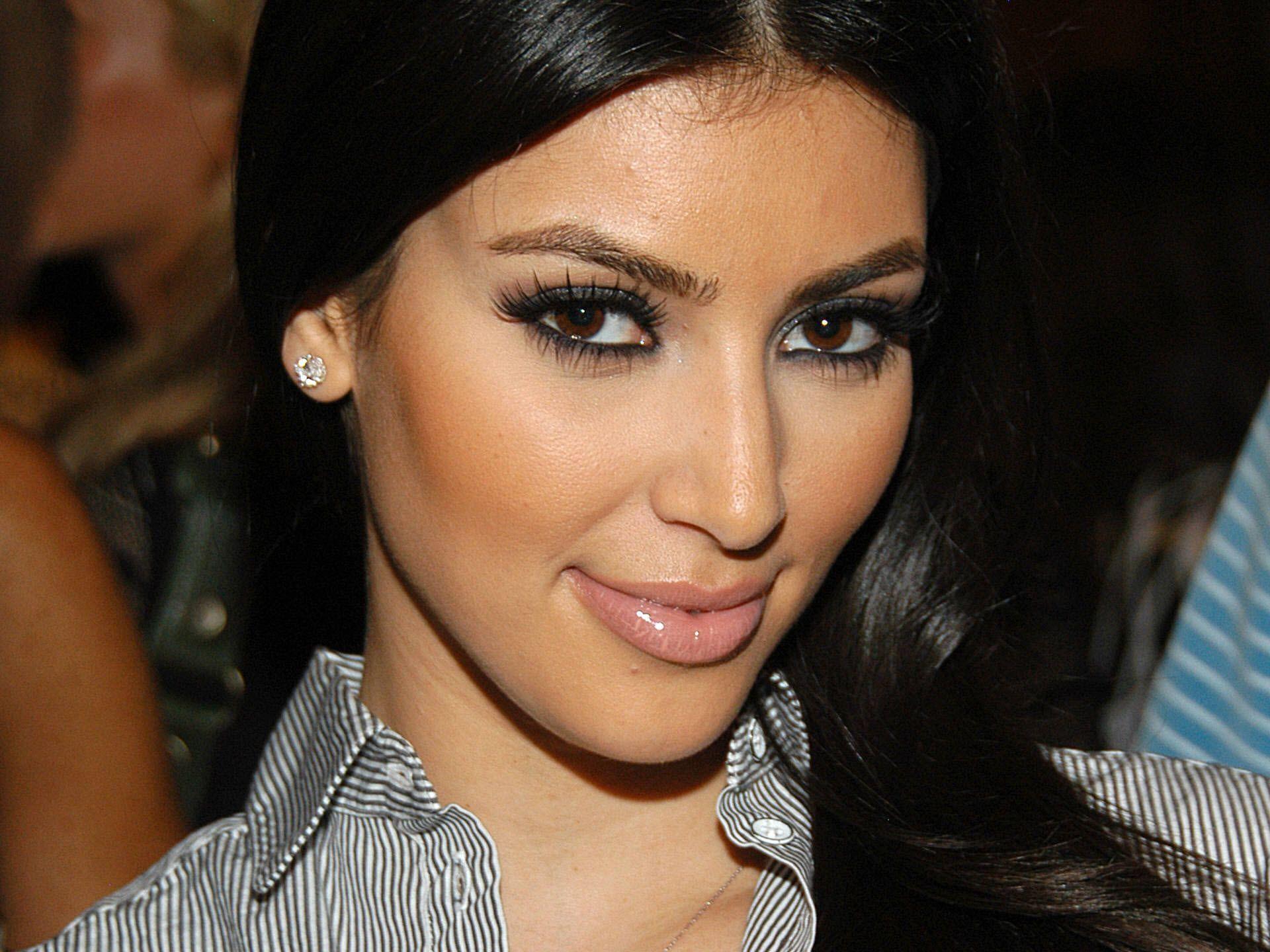 Kim Kardashian Pretty Face Widescreen Wallpaper. Wide Wallpaper.NET