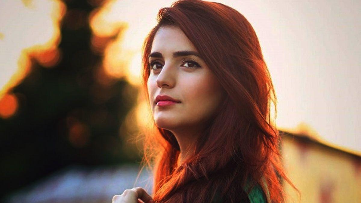 After Record Breaking Song In Coke Studio 10, Momina Mustehsan Is