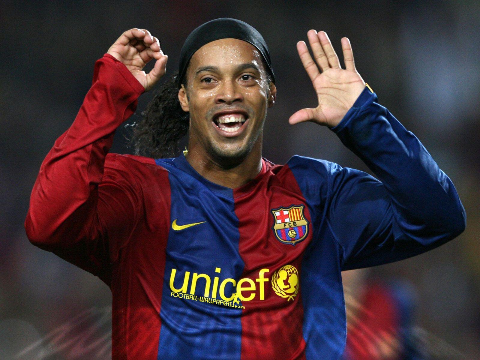 Ronaldinho wallpaperx1200