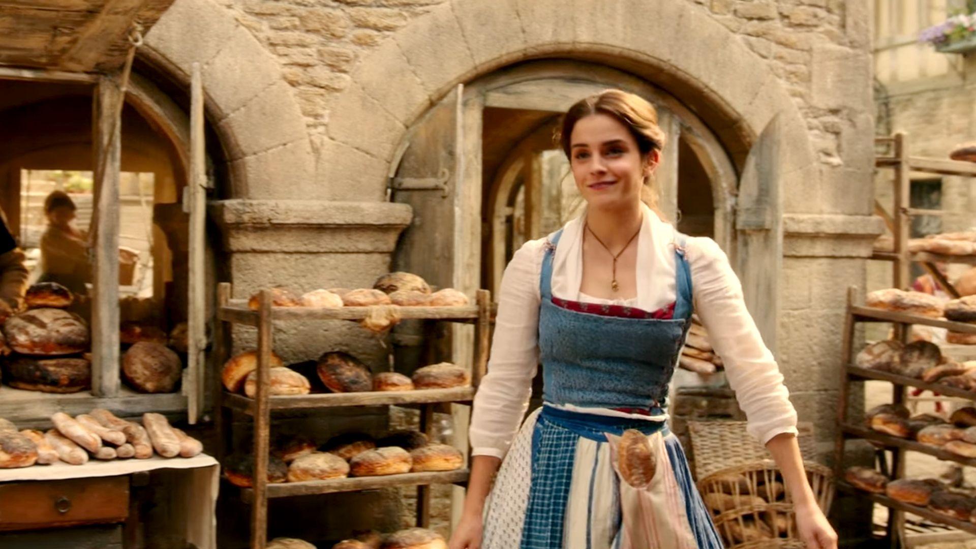 Emma Watson sings 'Belle' in new 'Beauty and the Beast' clip —