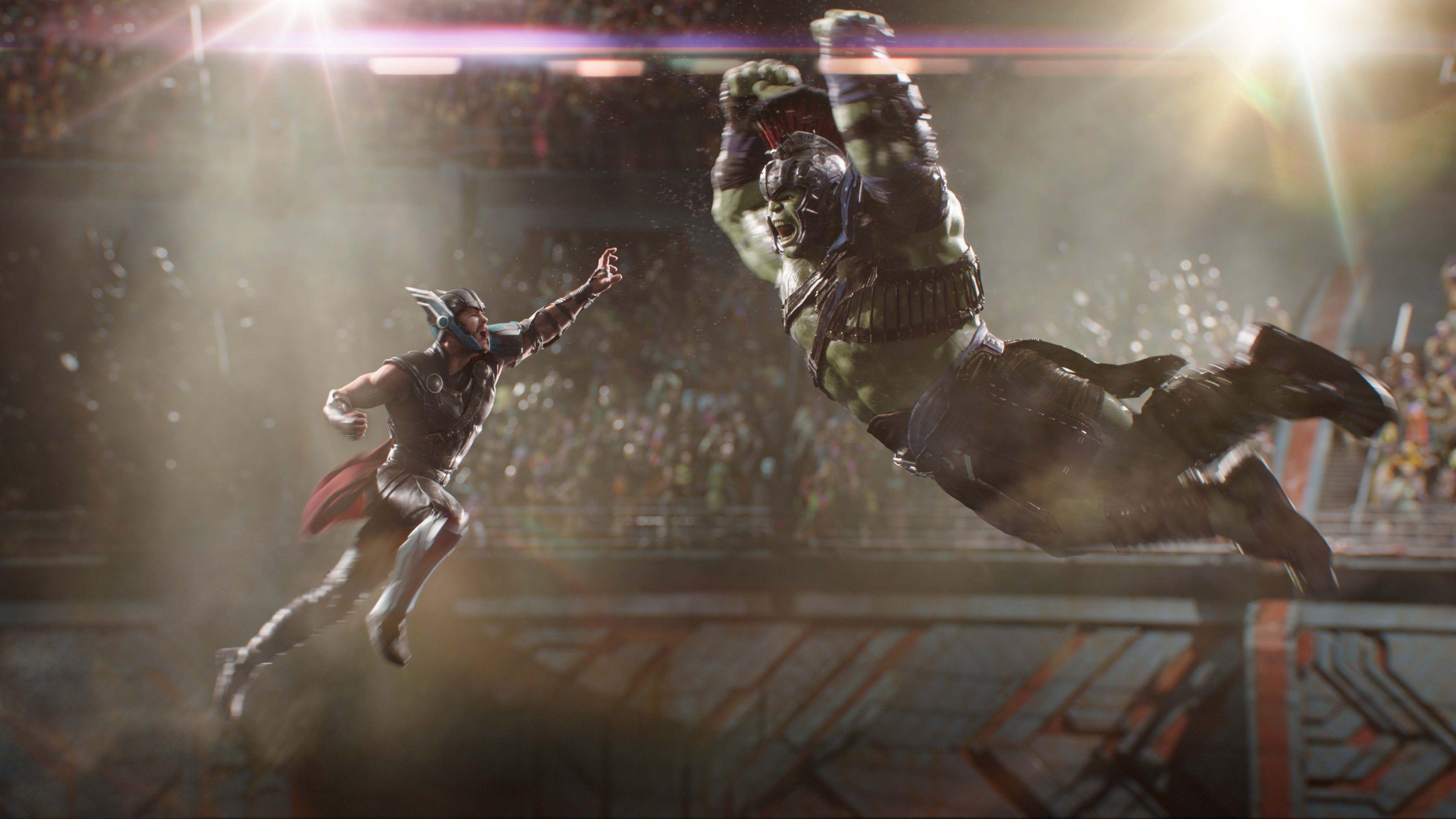 Thor Ragnarok Thor vs Hulk 4K Wallpaper