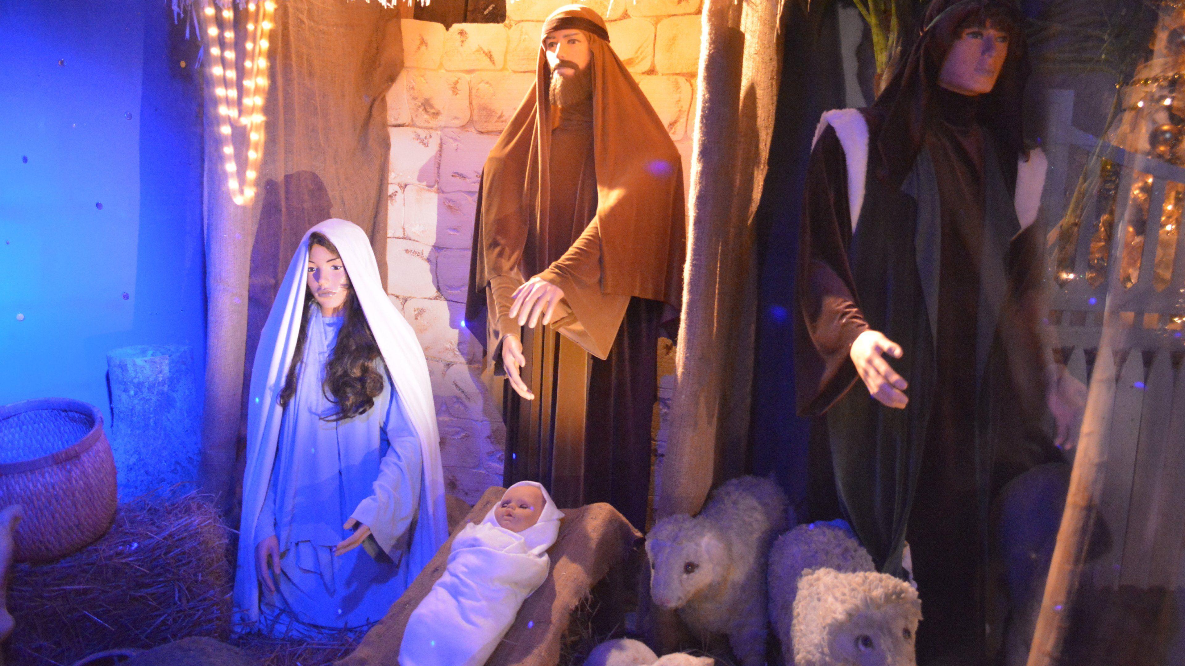 Birth of Jesus scene at every Christmas HD Wallpaper. 4K