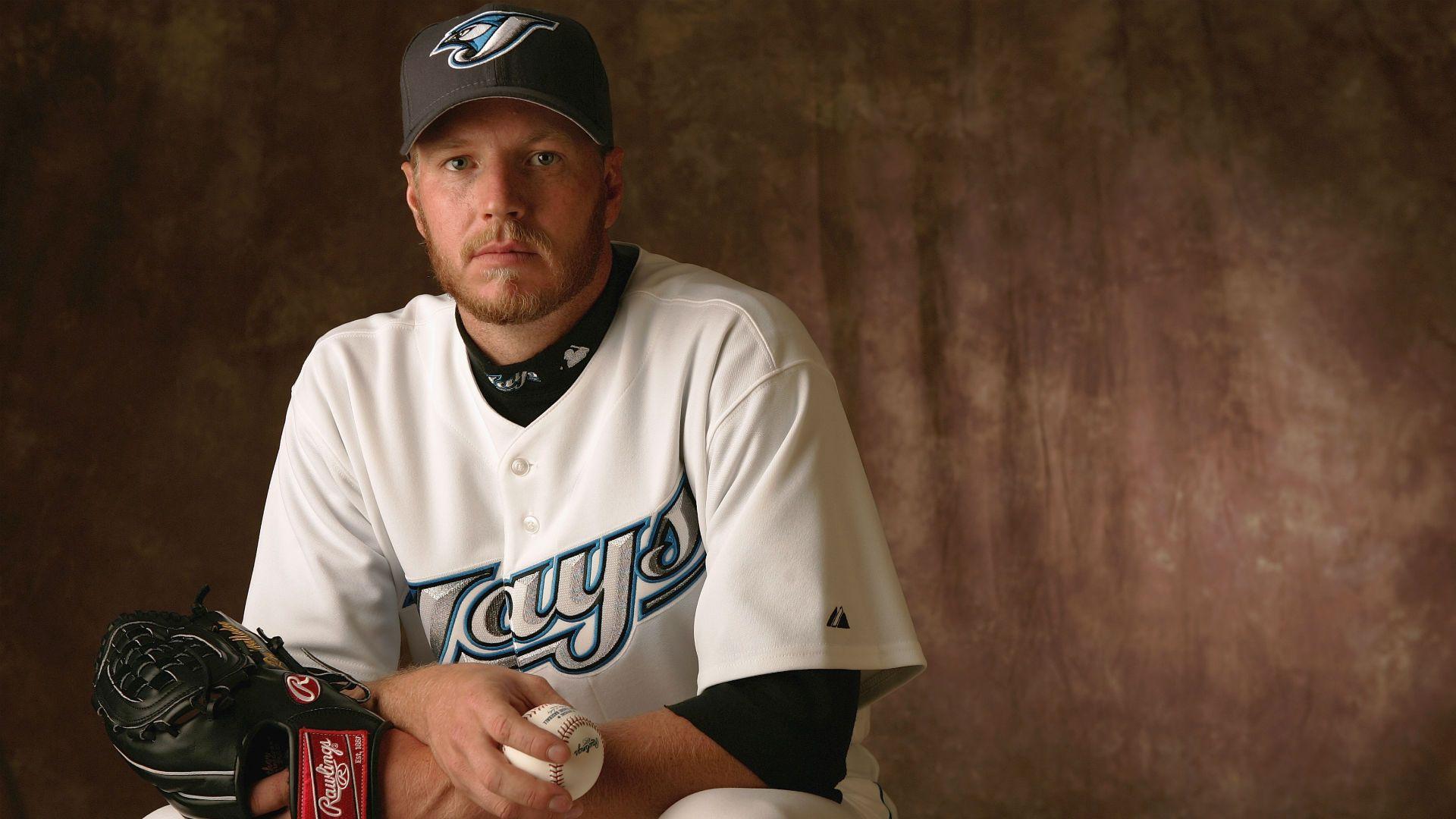 Blue Jays to honor Roy Halladay with opening day pregame ceremony