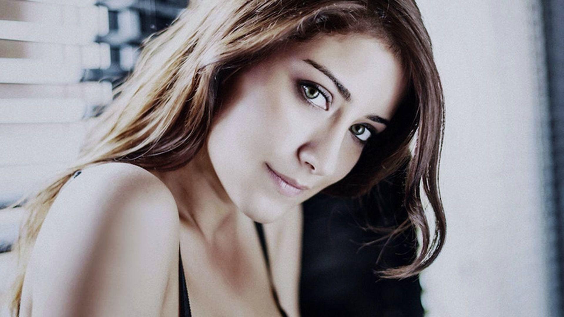 Hazal Kaya Wallpapers Wallpaper Cave