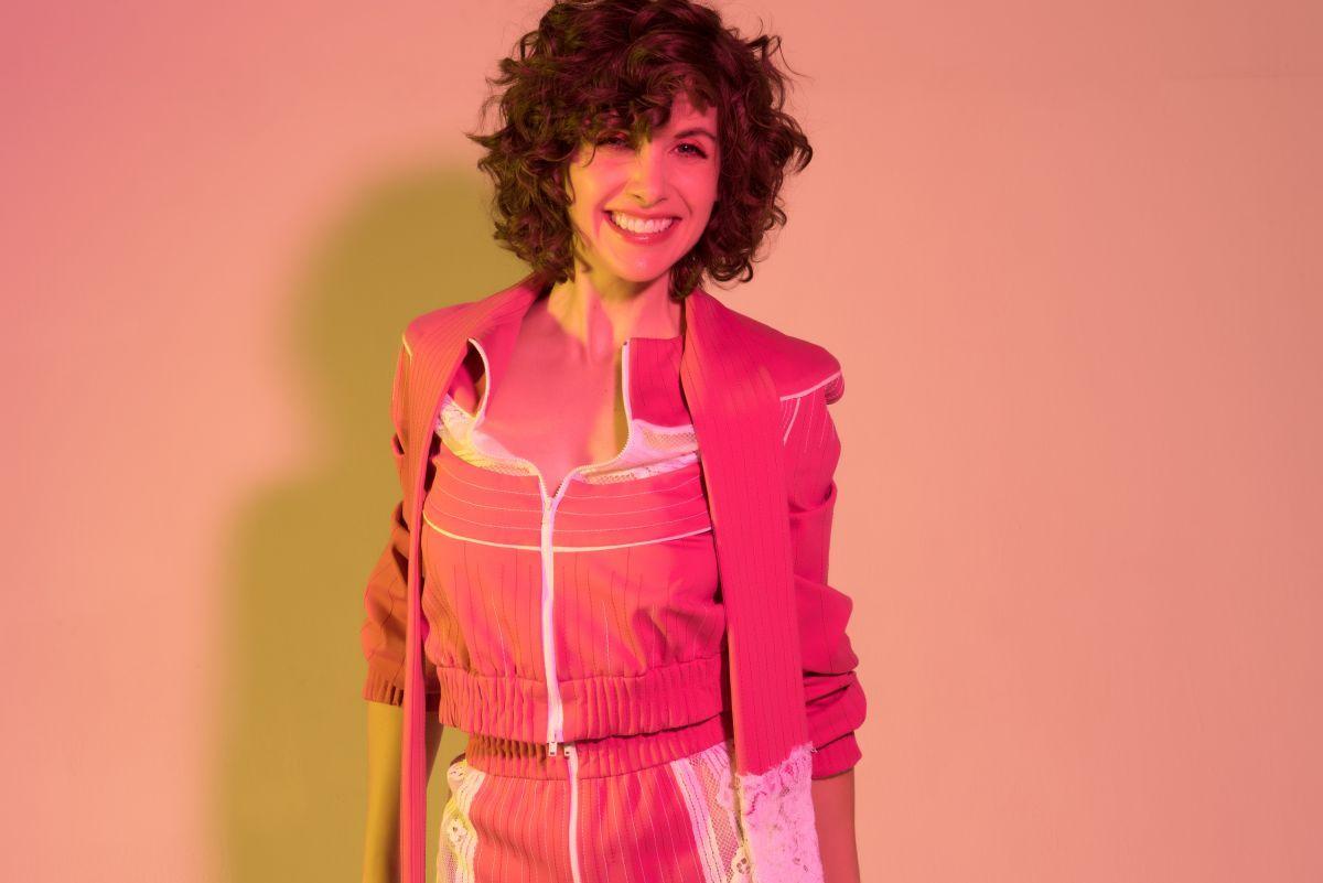 Alison Brie wallpaper