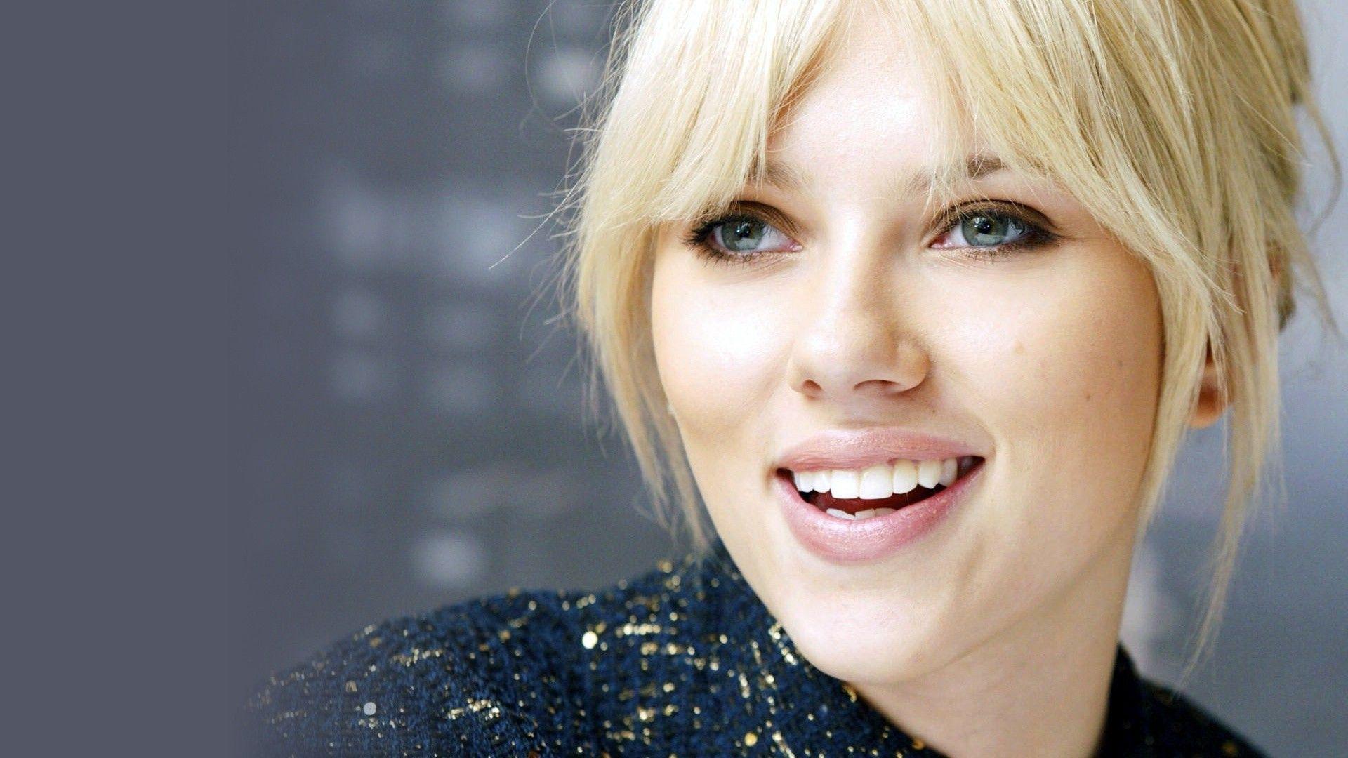 Scarlett Johansson Wallpaper Free