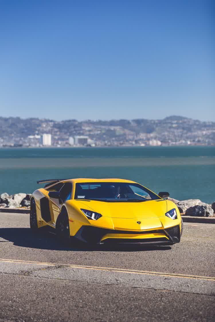 Lamborghini Aventador SV (phone)