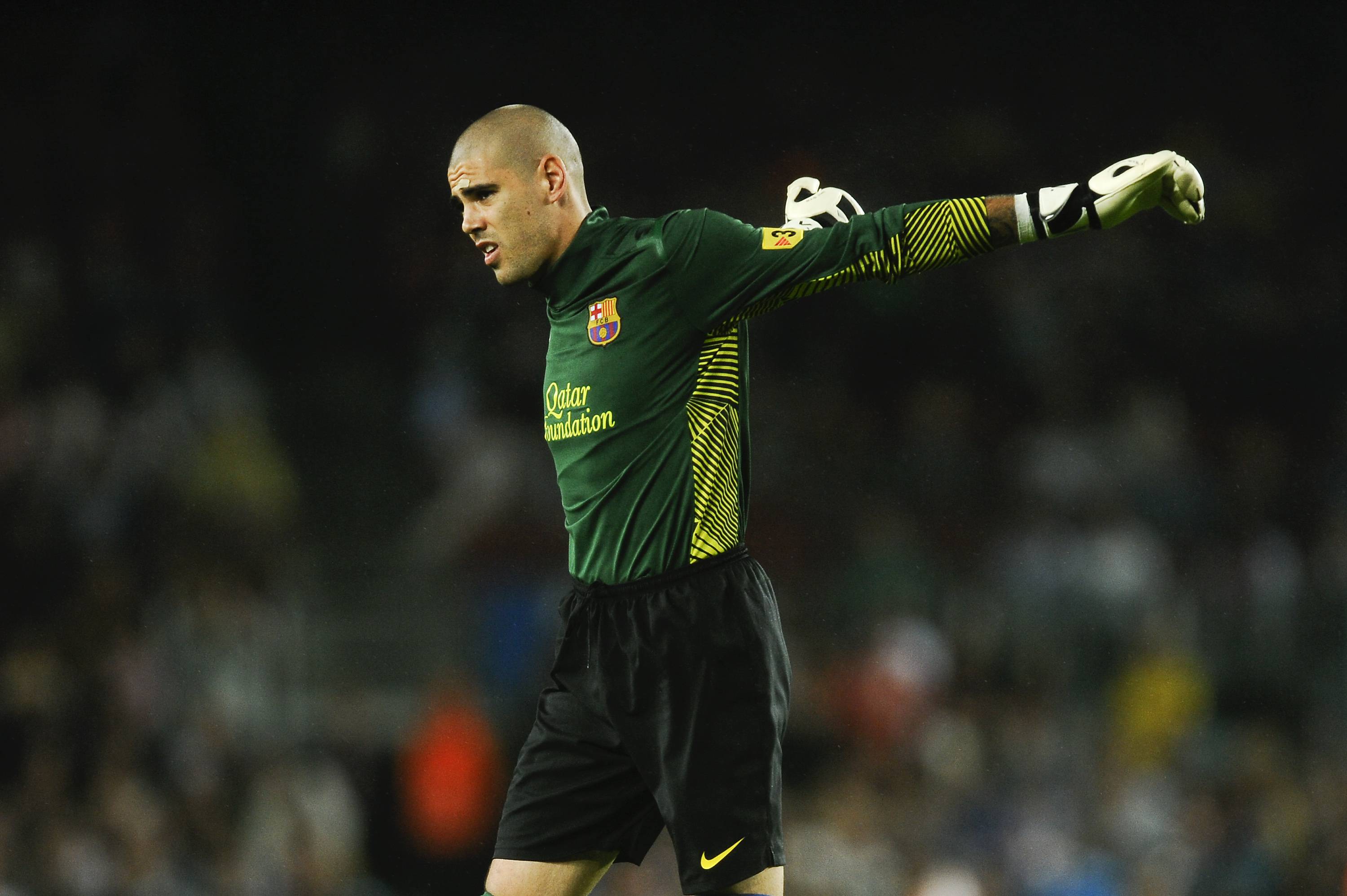 Víctor Valdés Best Wallpaper HD Wallpaper