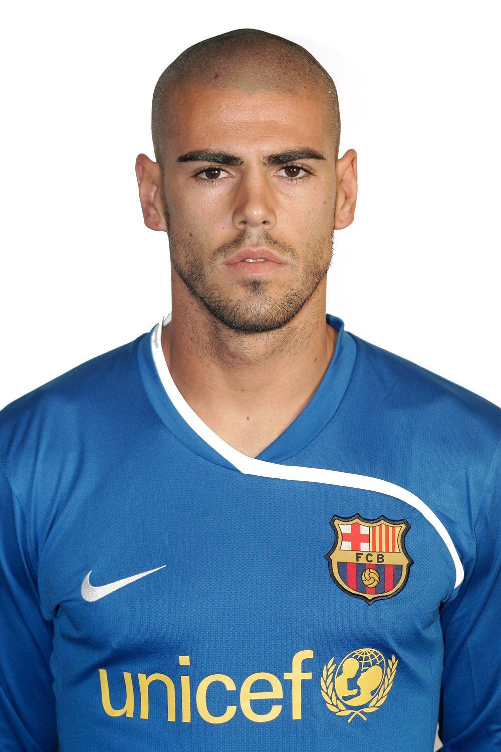 1000x1500px Mobile Victor Valdes background 87