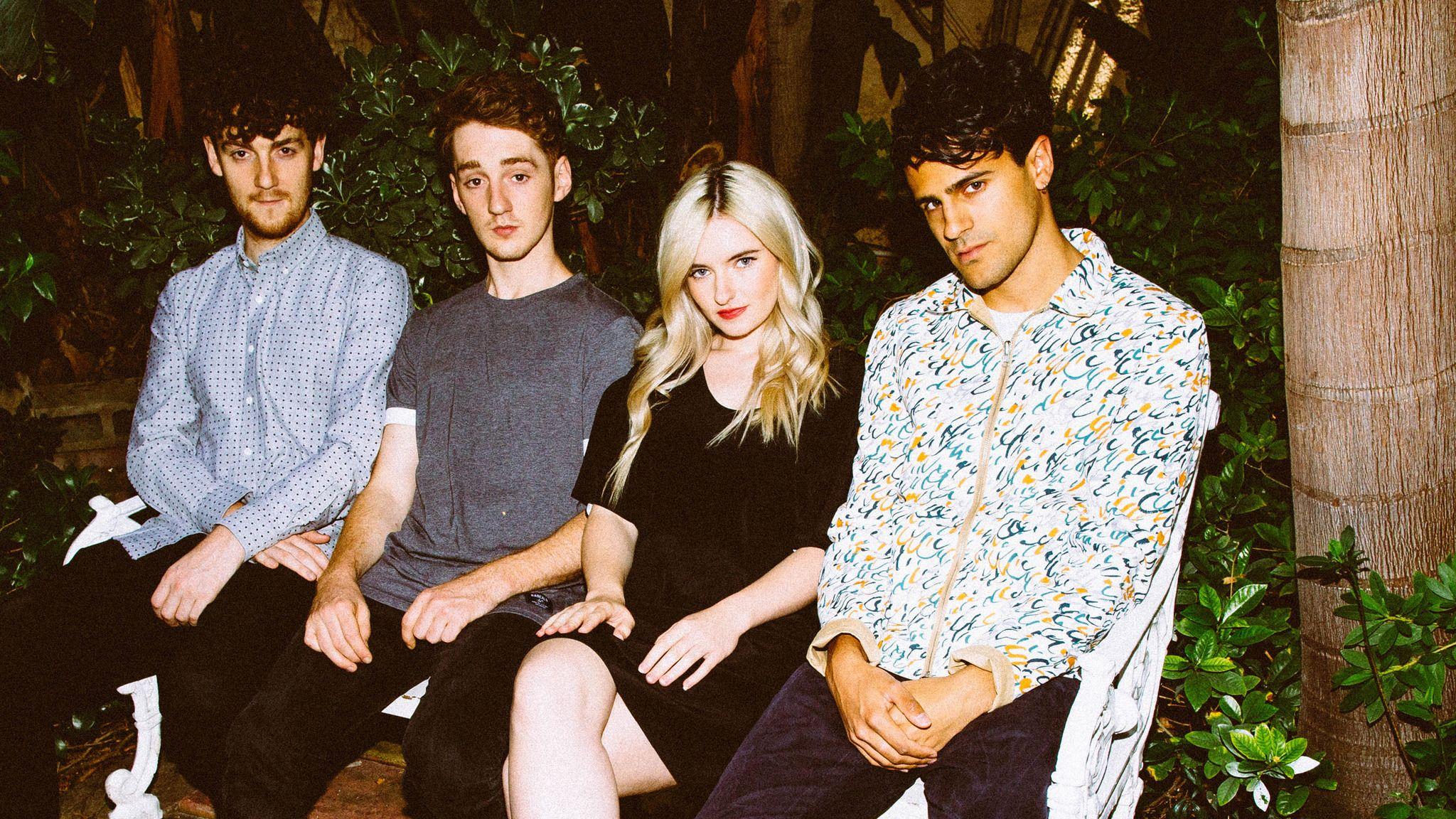 Clean bandit фото