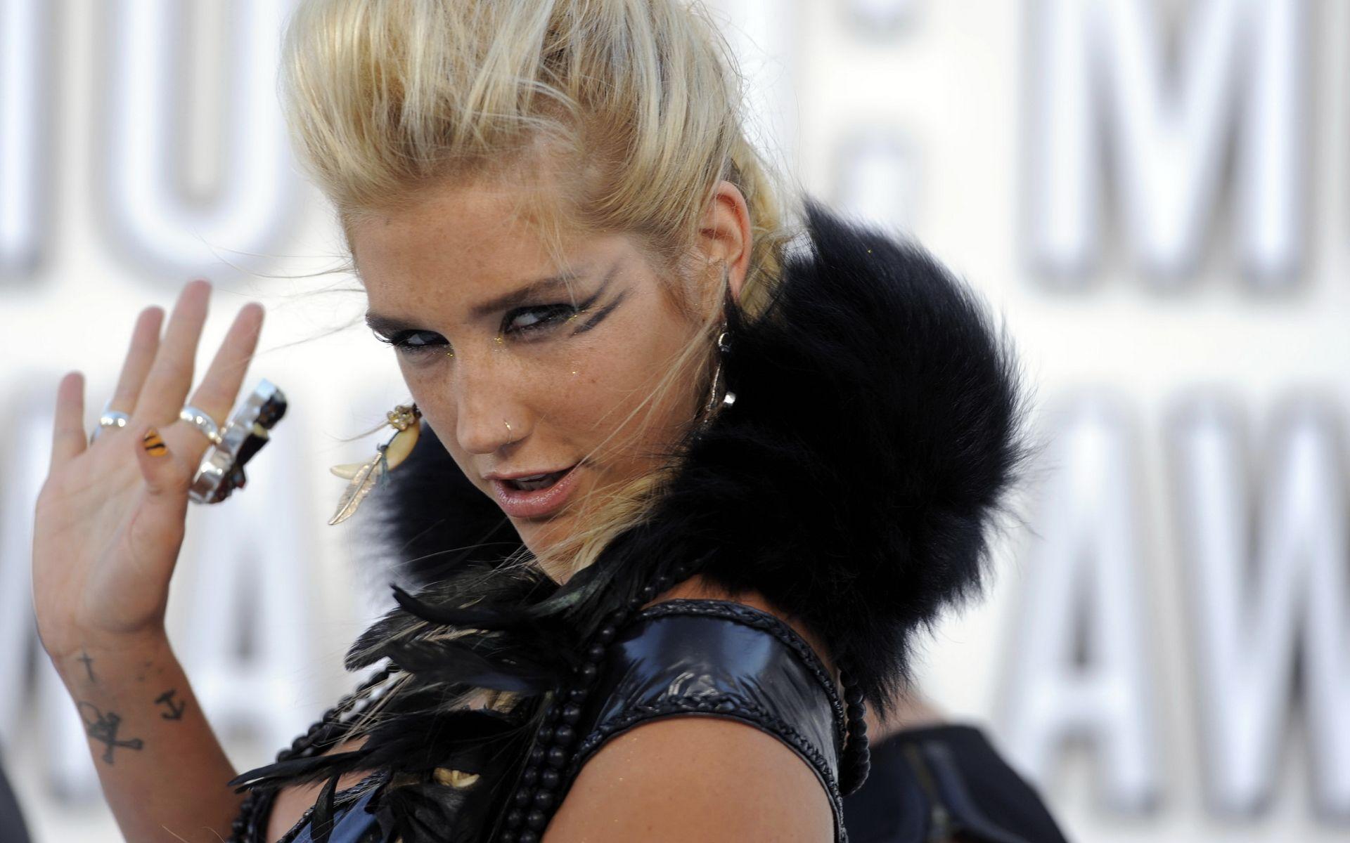 Kesha Wallpaper, Picture, Image