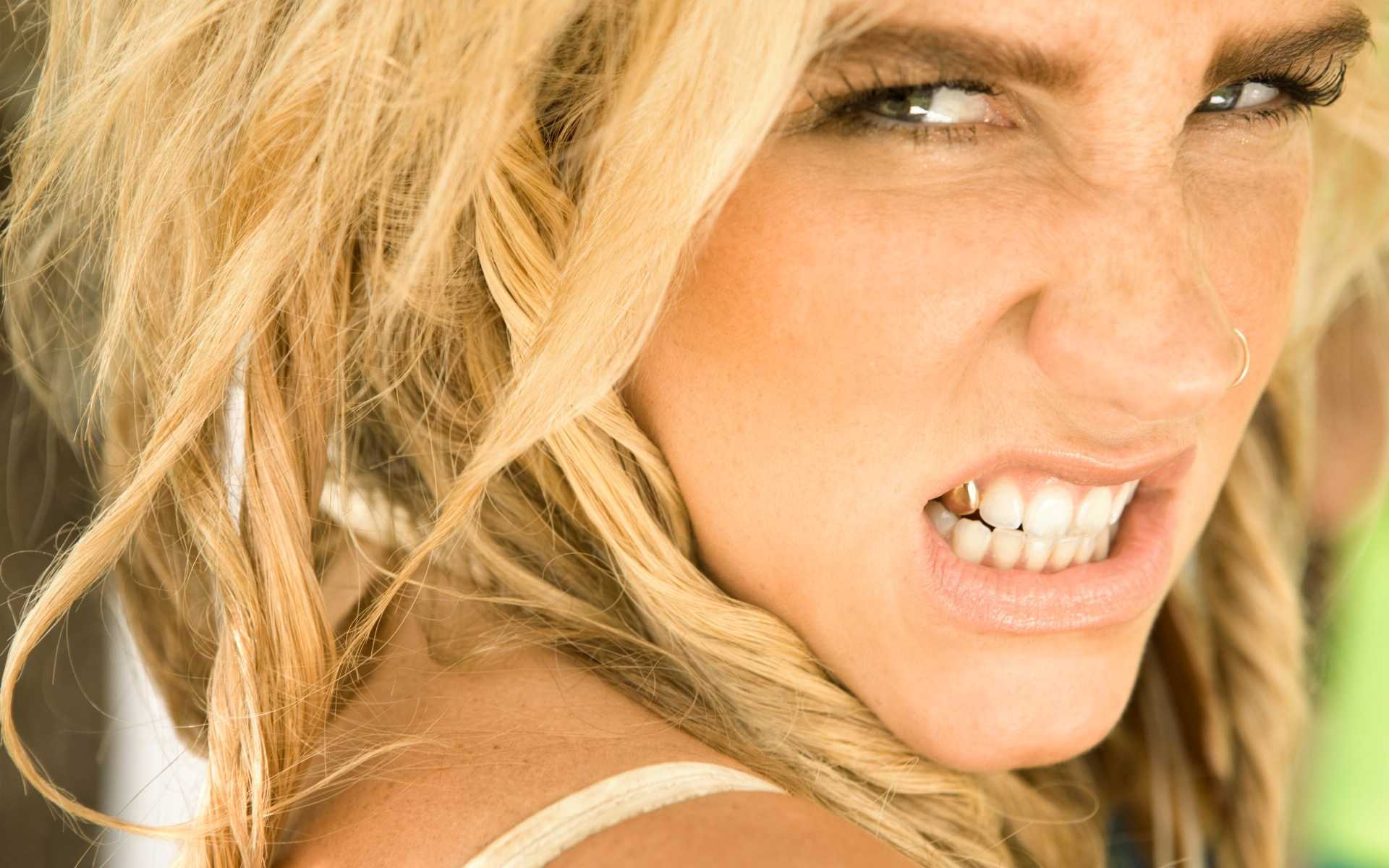 Kesha Full HD Wallpaper and Backgroundx1200