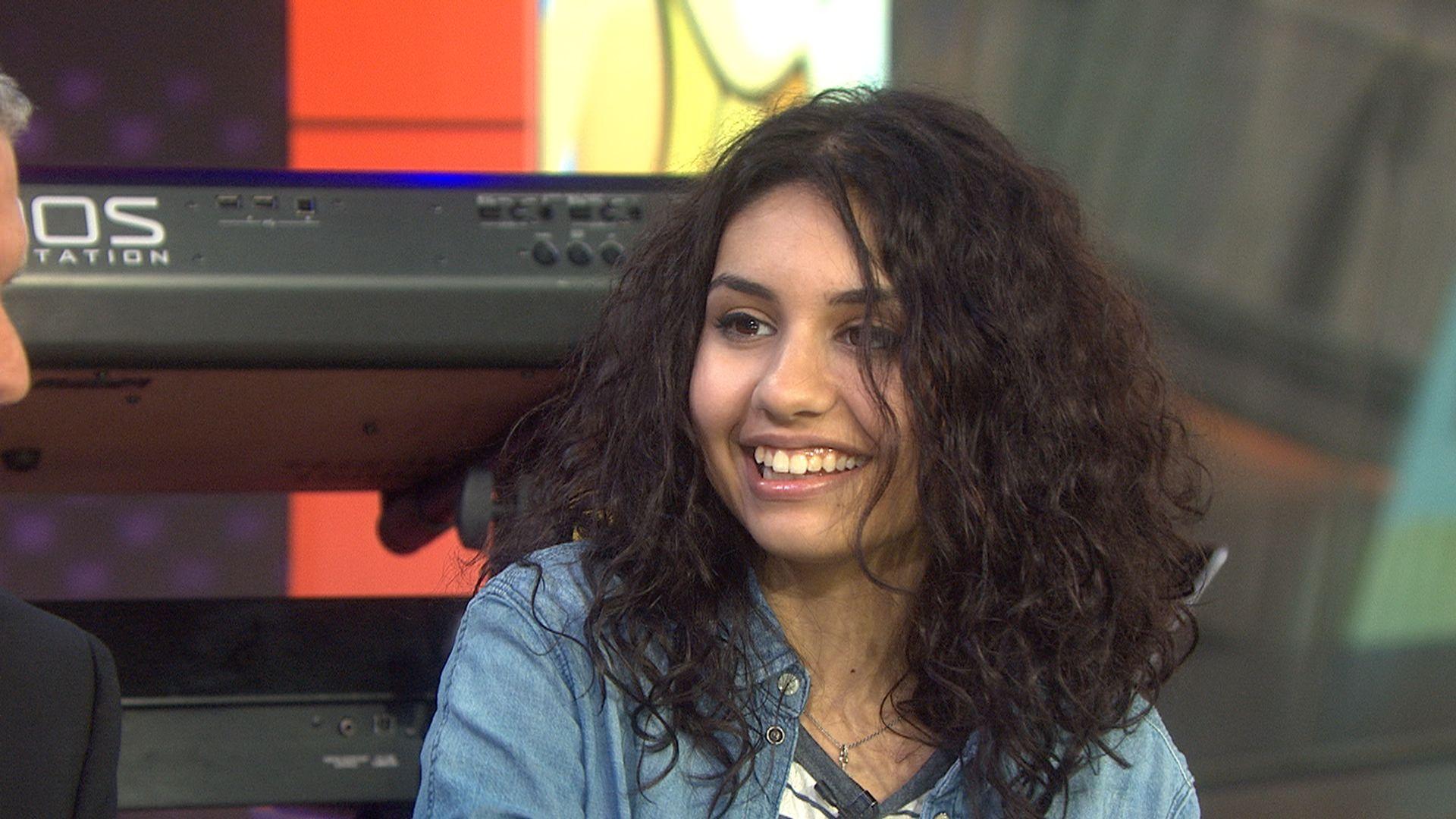 Elvis Duran is more than impressed by rising star Alessia Cara