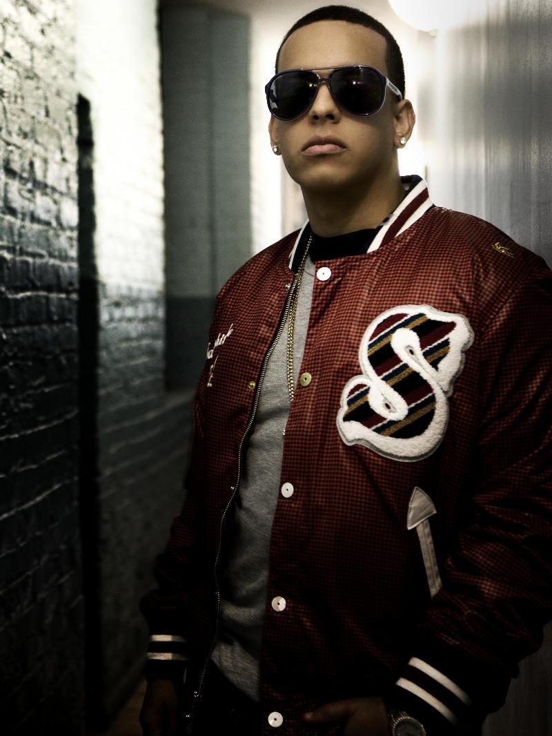 daddy yankee: text, image, music, video. Glogster EDU