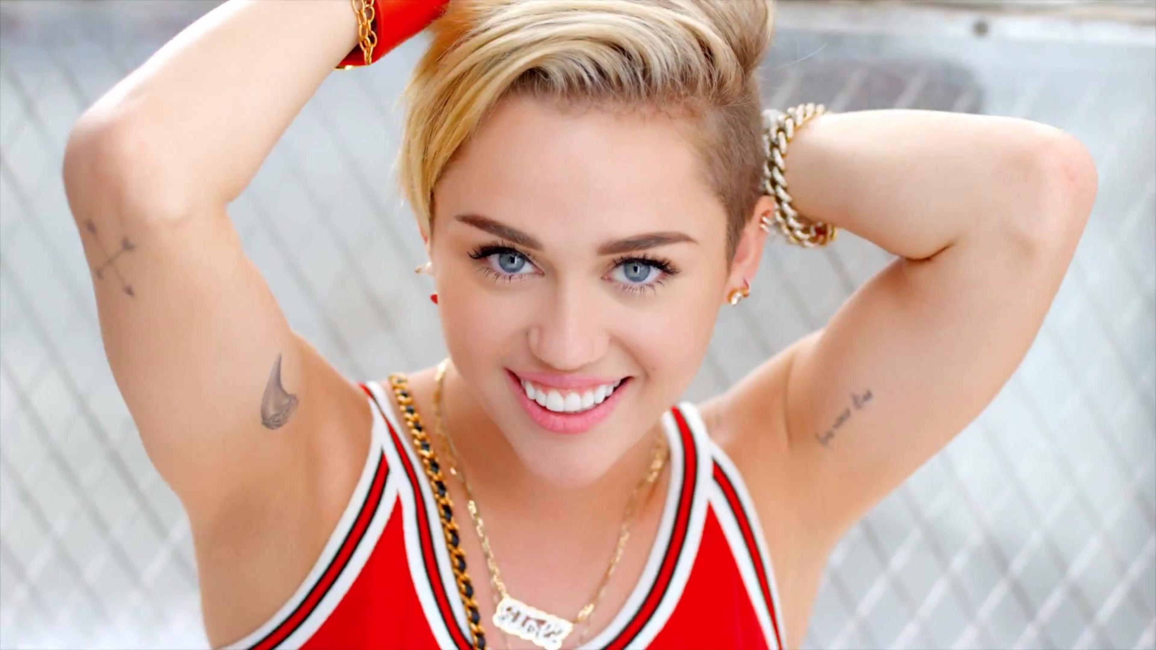 Free Miley Cyrus 4K Wallpaper. Free 4K Wallpaper