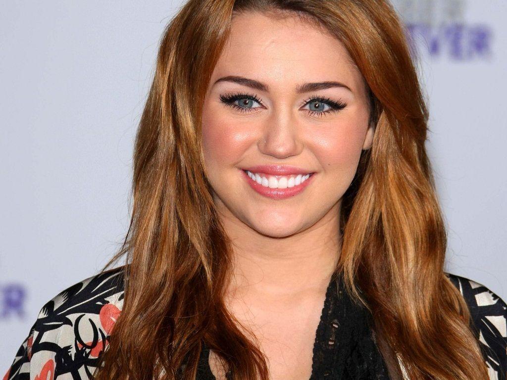 Miley Cyrus Wallpaper cyrus.com