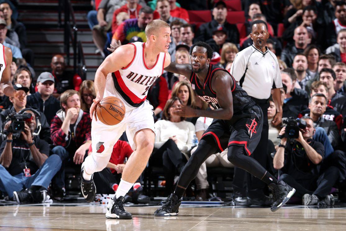 Photos: Rockets At Blazers 11 27 16