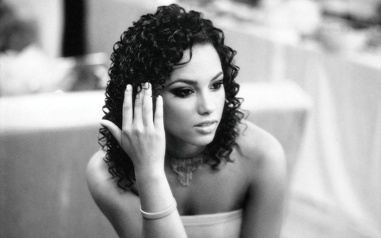 Alicia Keys 17384 1280x800 px