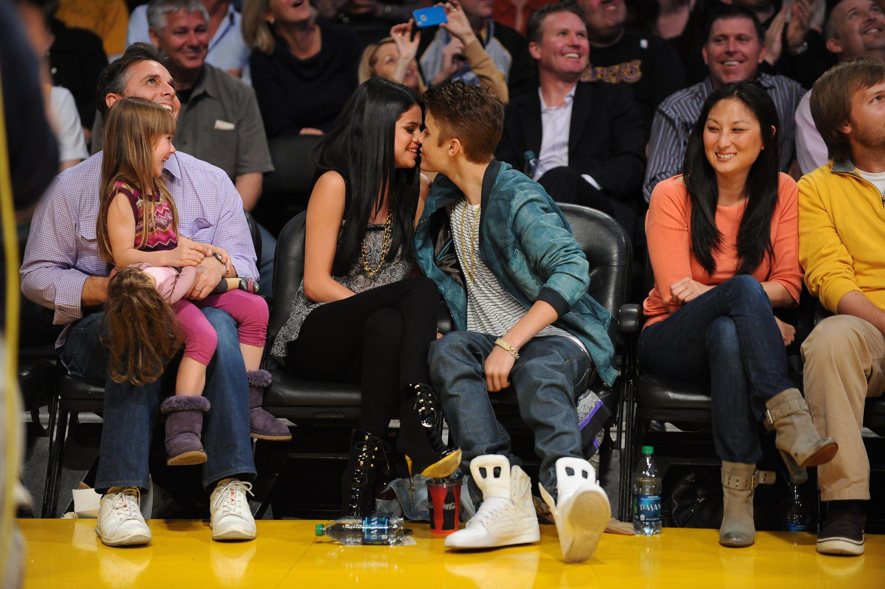 Justin Bieber Instagrammed ANOTHER Photo of Him Kissing Selena