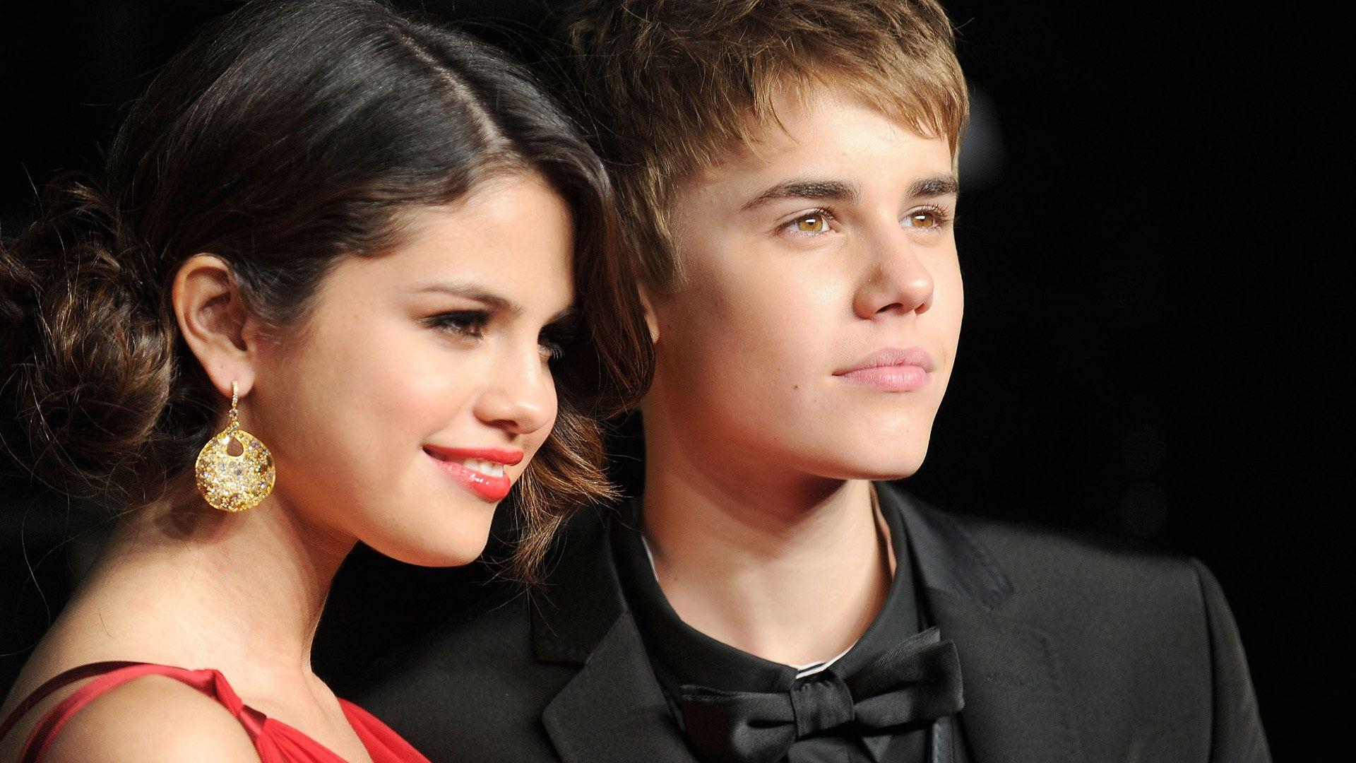 Justin Bieber and Selena Gomez Wallpaper 2013