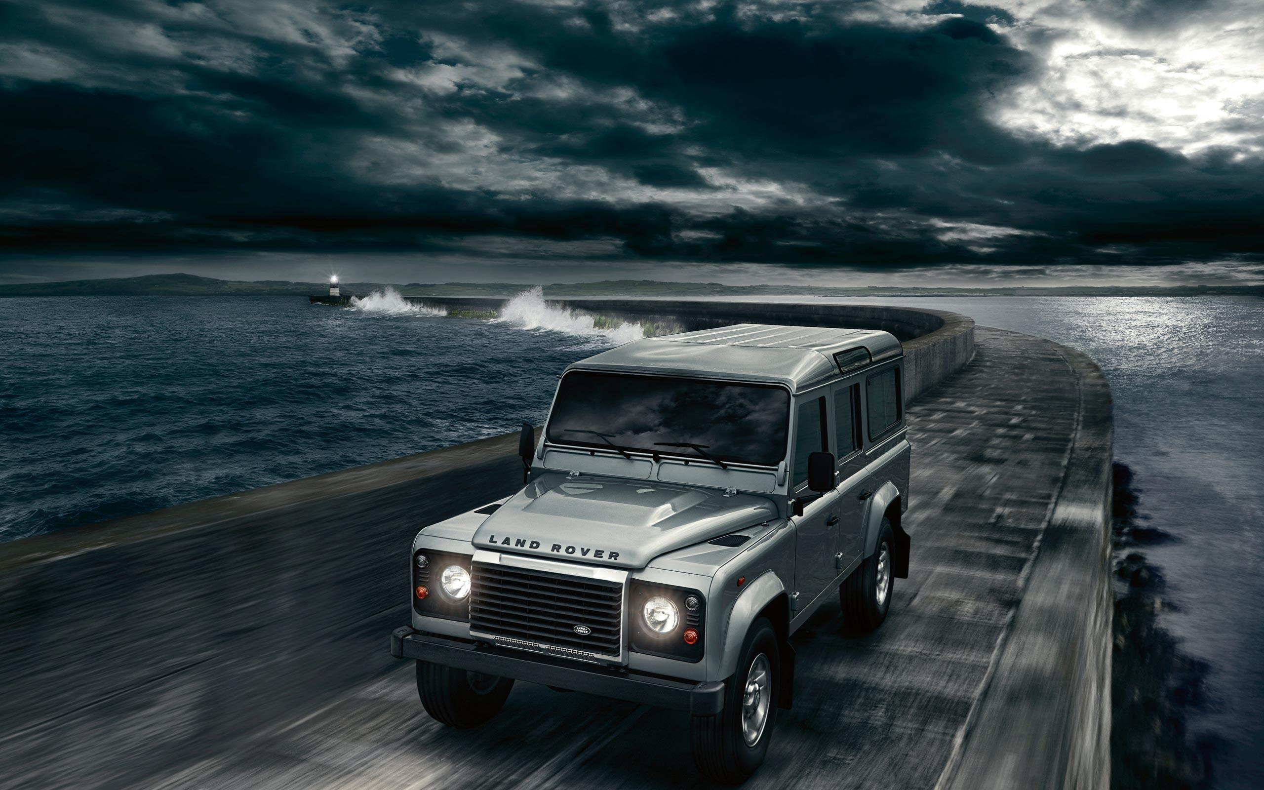 Land rover 2024 defender wallpaper