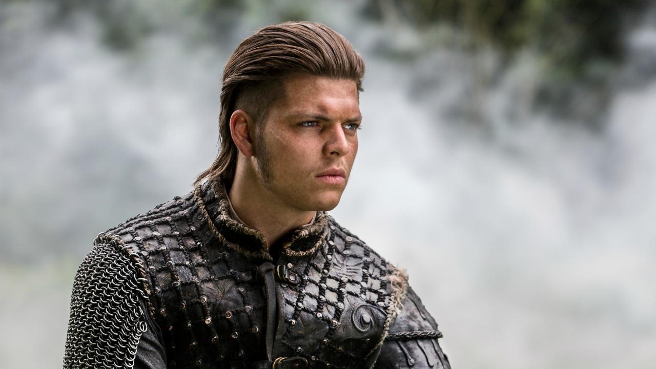 Vikings' Star Alex Hogh Andersen Breaks Down That Insane Tortur
