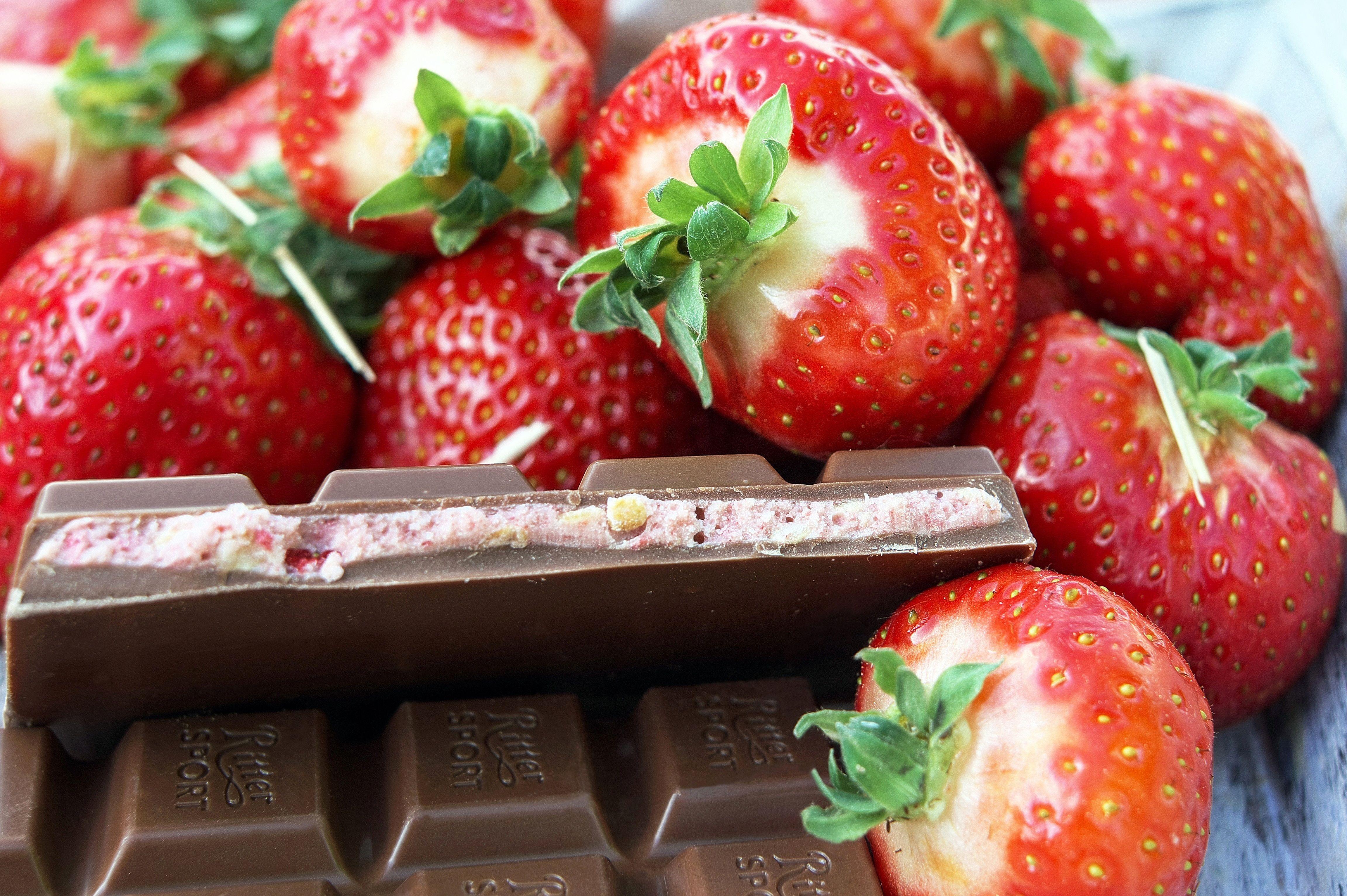 Wallpaper Strawberries, Berries, Chocolate HD, Picture, Image