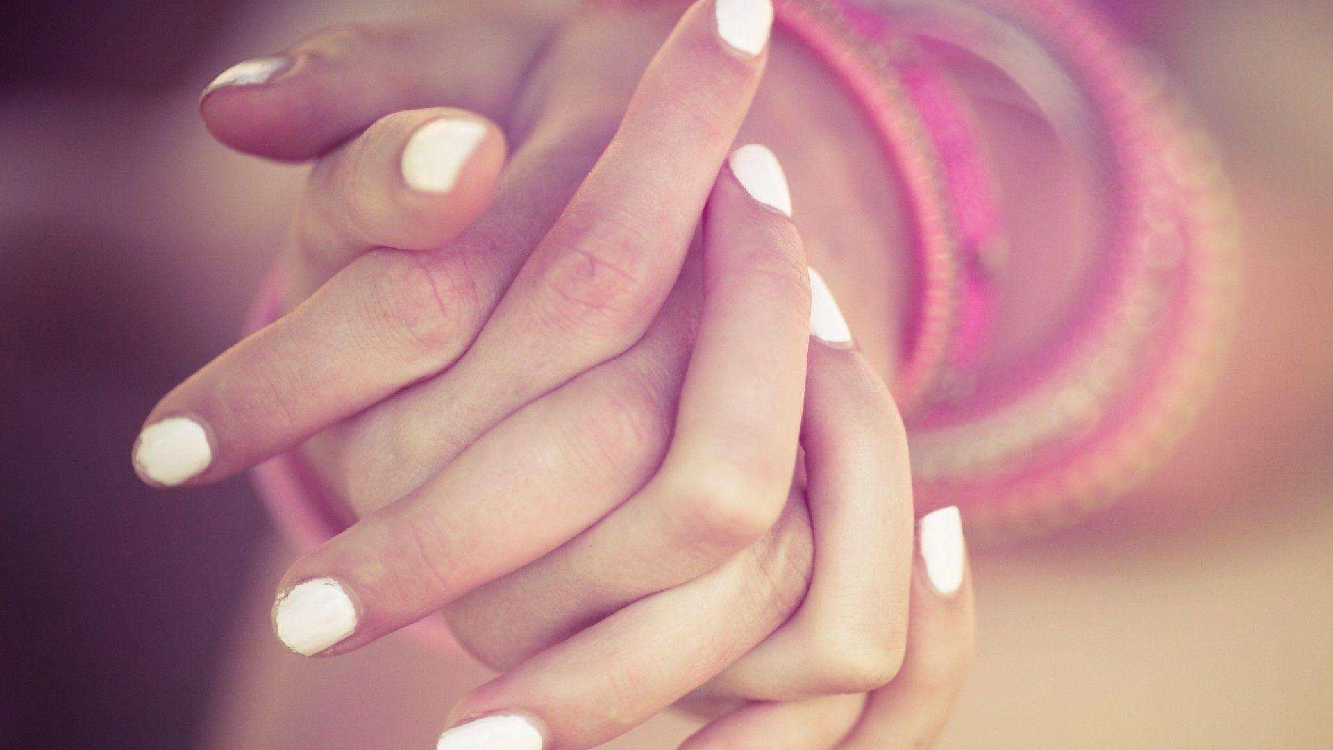depth Of Field, Hand, Fingers, Painted Nails, Holding Hands