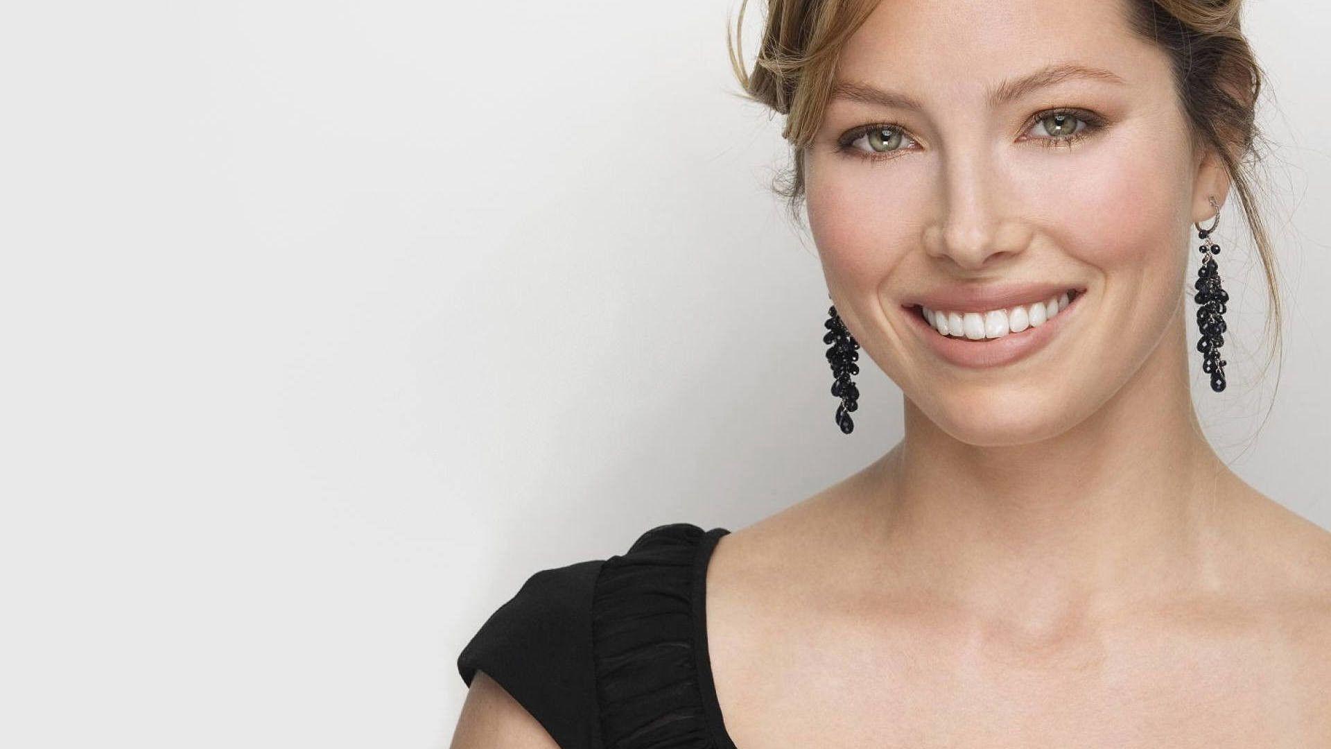 Jessica Biel Wallpaper
