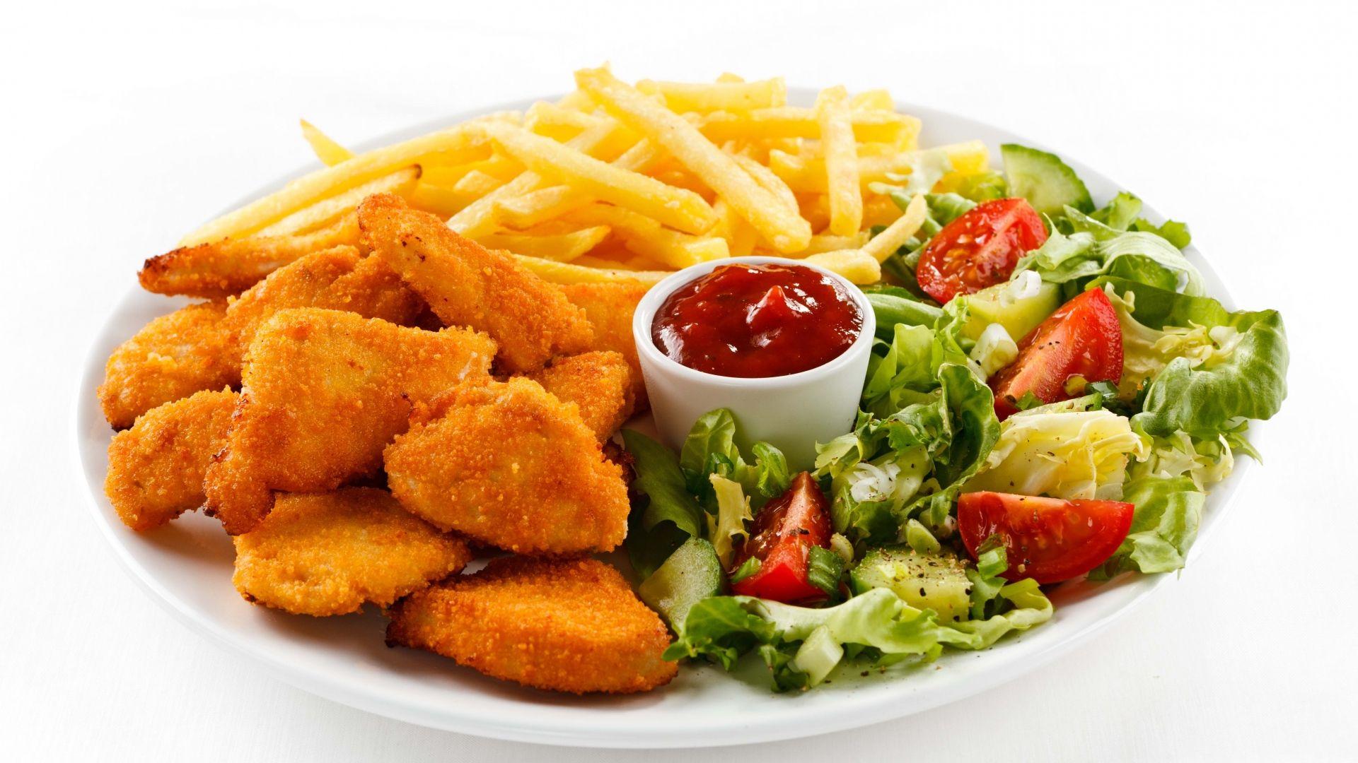Download Wallpaper Chicken wings, Plate, Ketchup, Lettuce