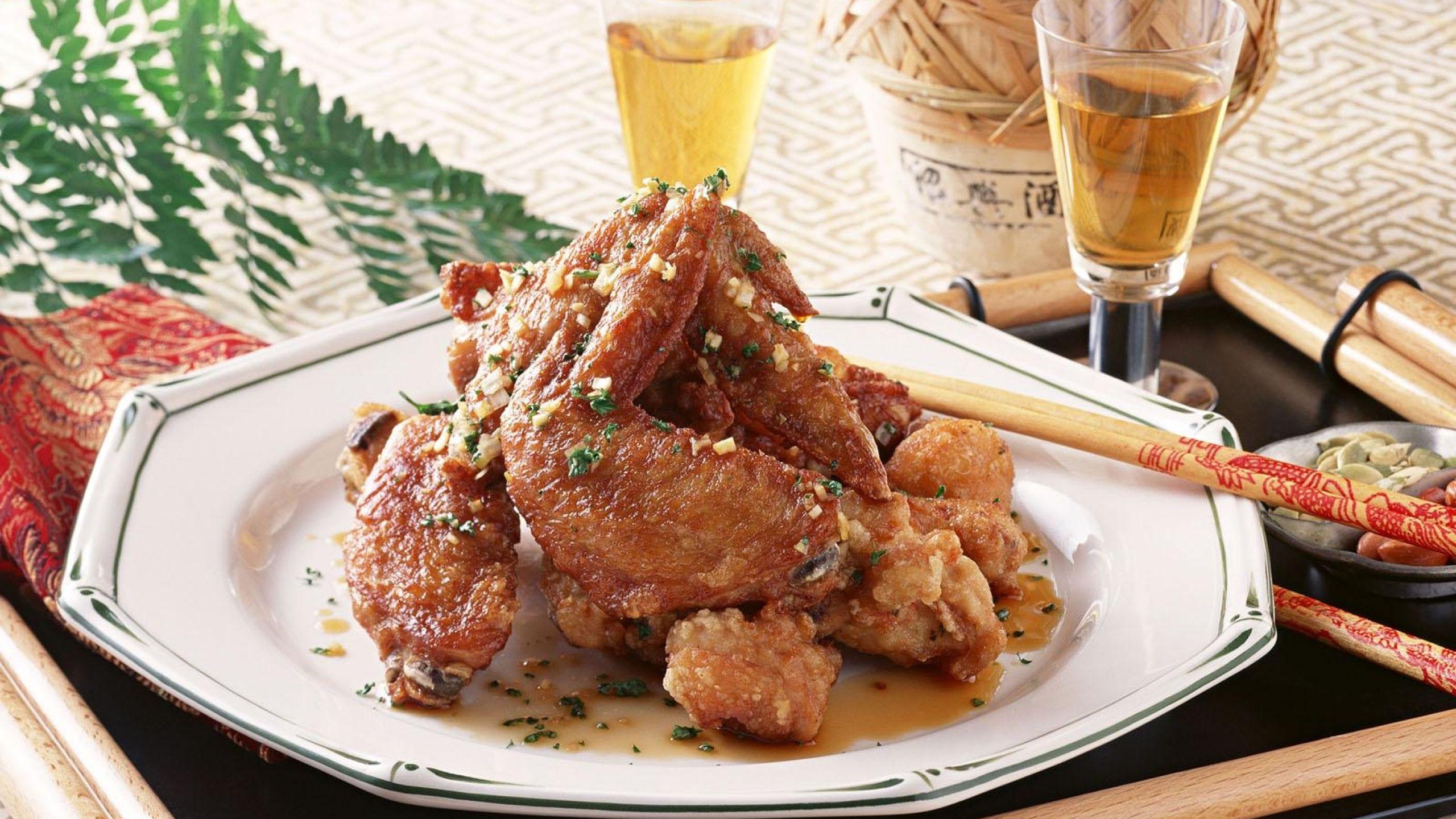 Download Wallpaper 2560x1440 Japanese cuisine, Chicken wings, Meat