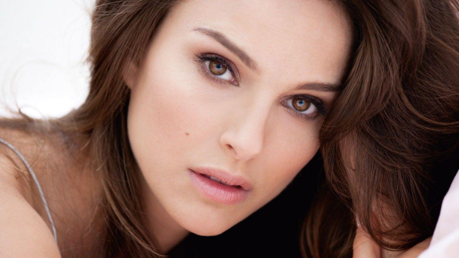 Here's The Fascinating Reason Natalie Portman Won't Display Her