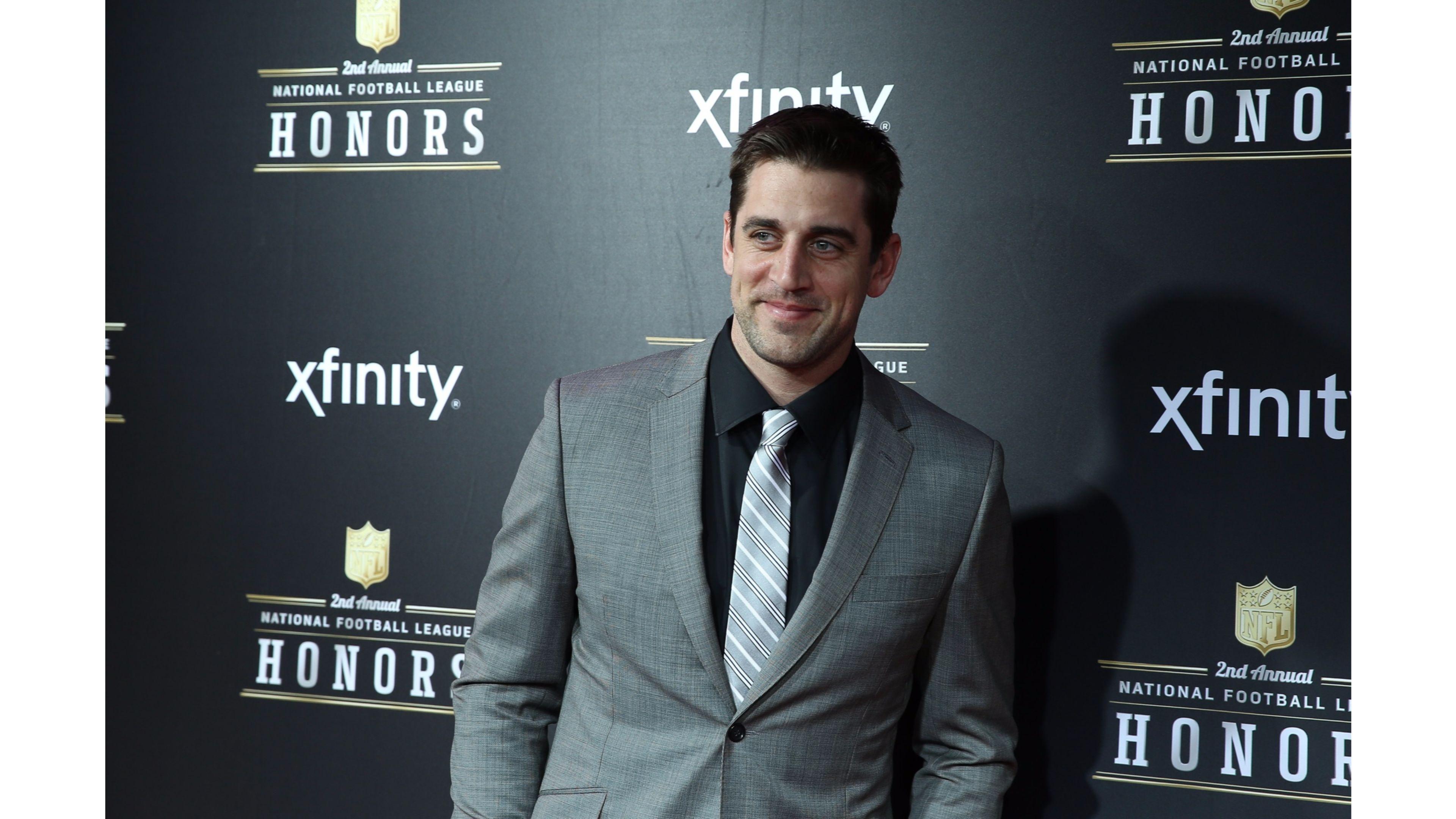 Post Game Announcement Aaron Rodgers 4K Wallpaper. Free 4K Wallpaper