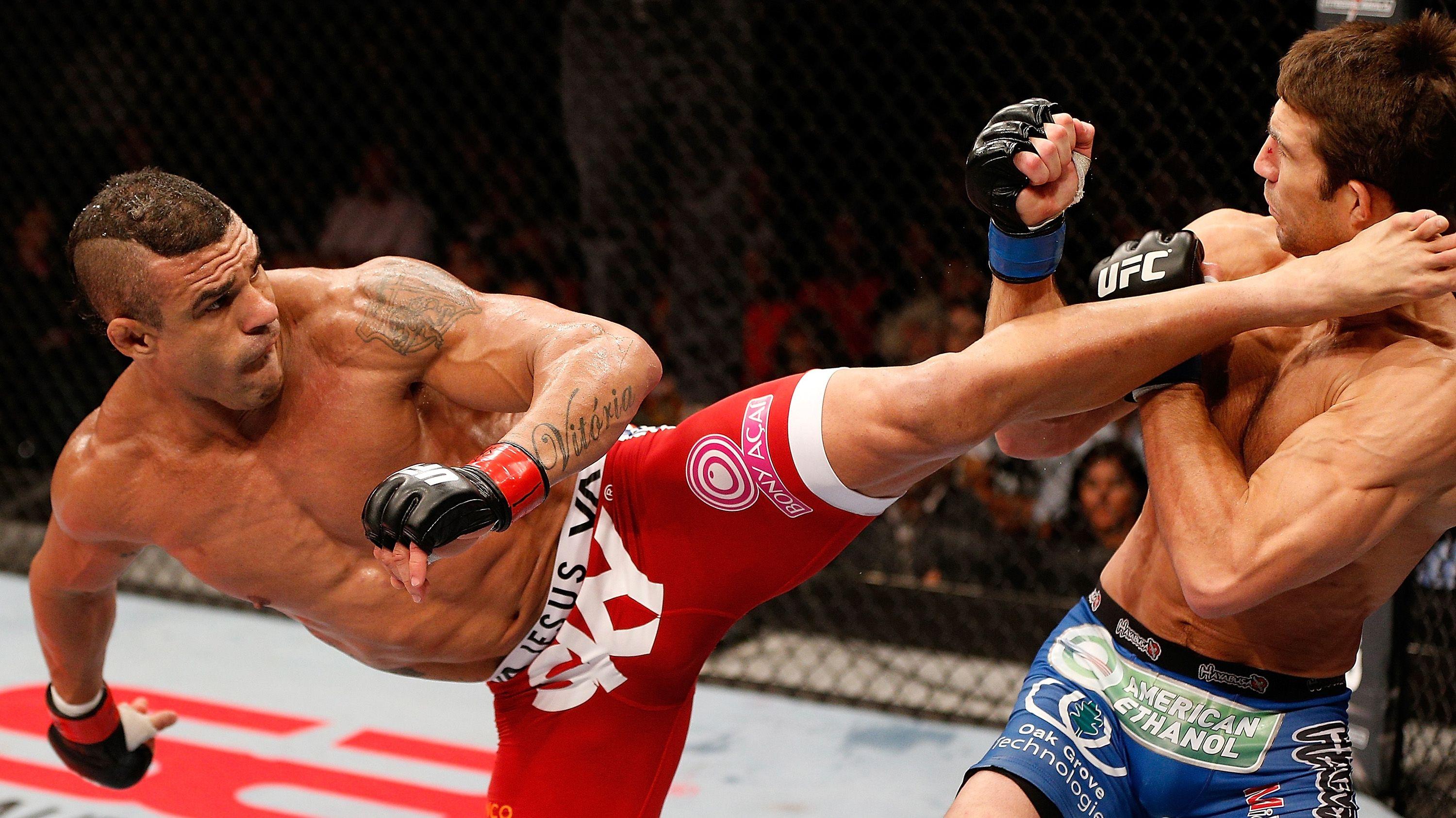 Countdown to UFC 200: Best strikers in UFC history. UFC ®