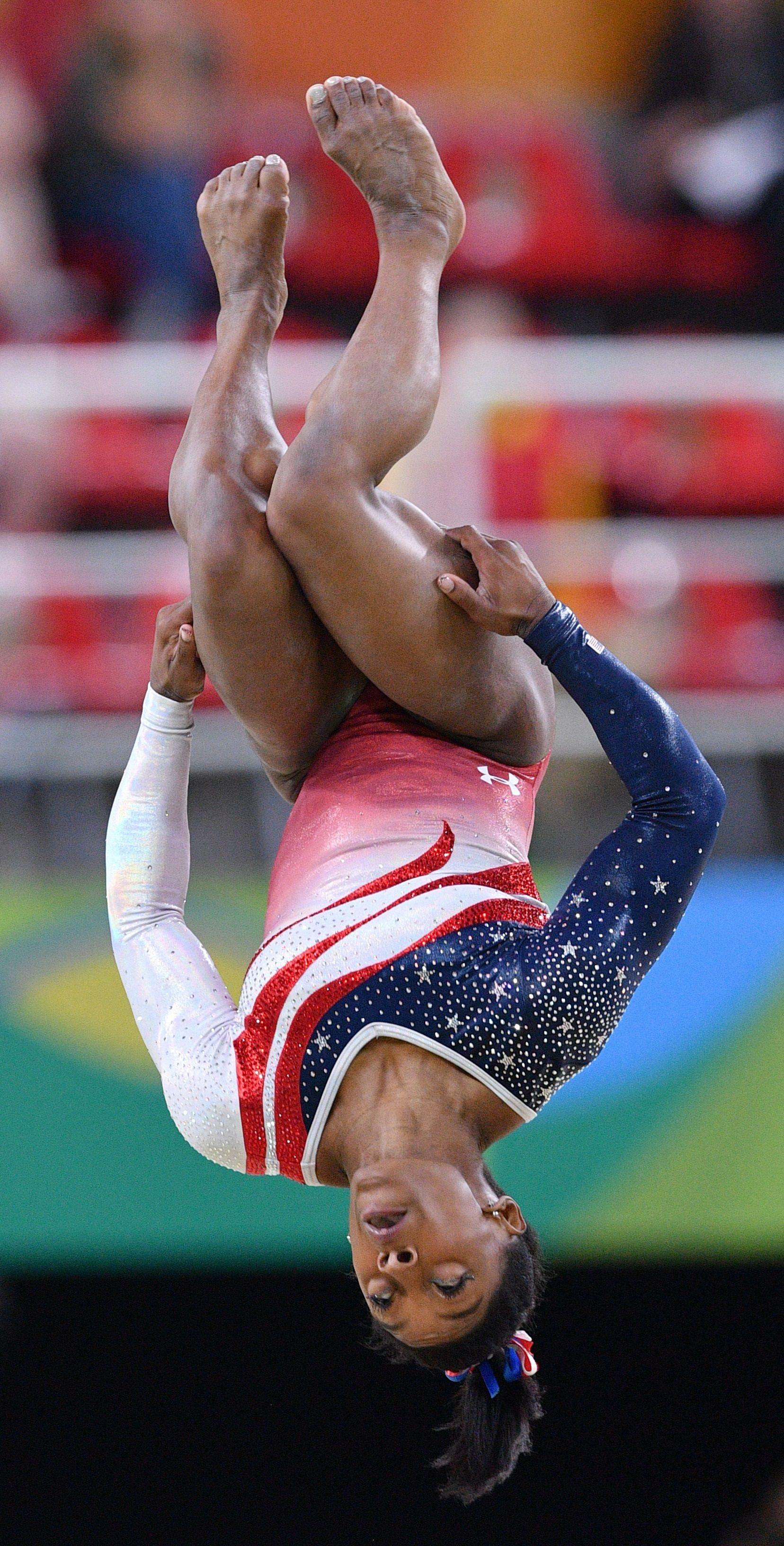 Simone Biles doing her floor routine for the all rounds