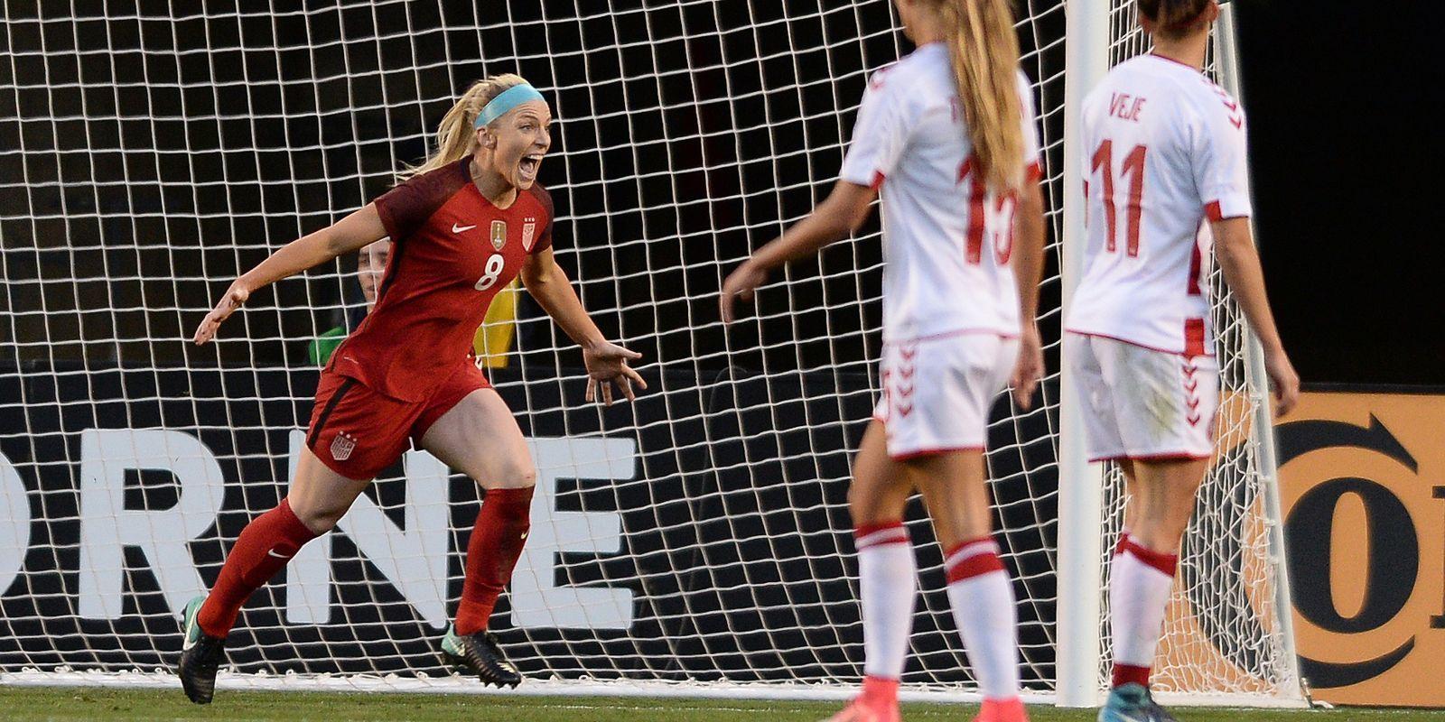Ertz scores for USWNT on same day husband reaches Super Bowl
