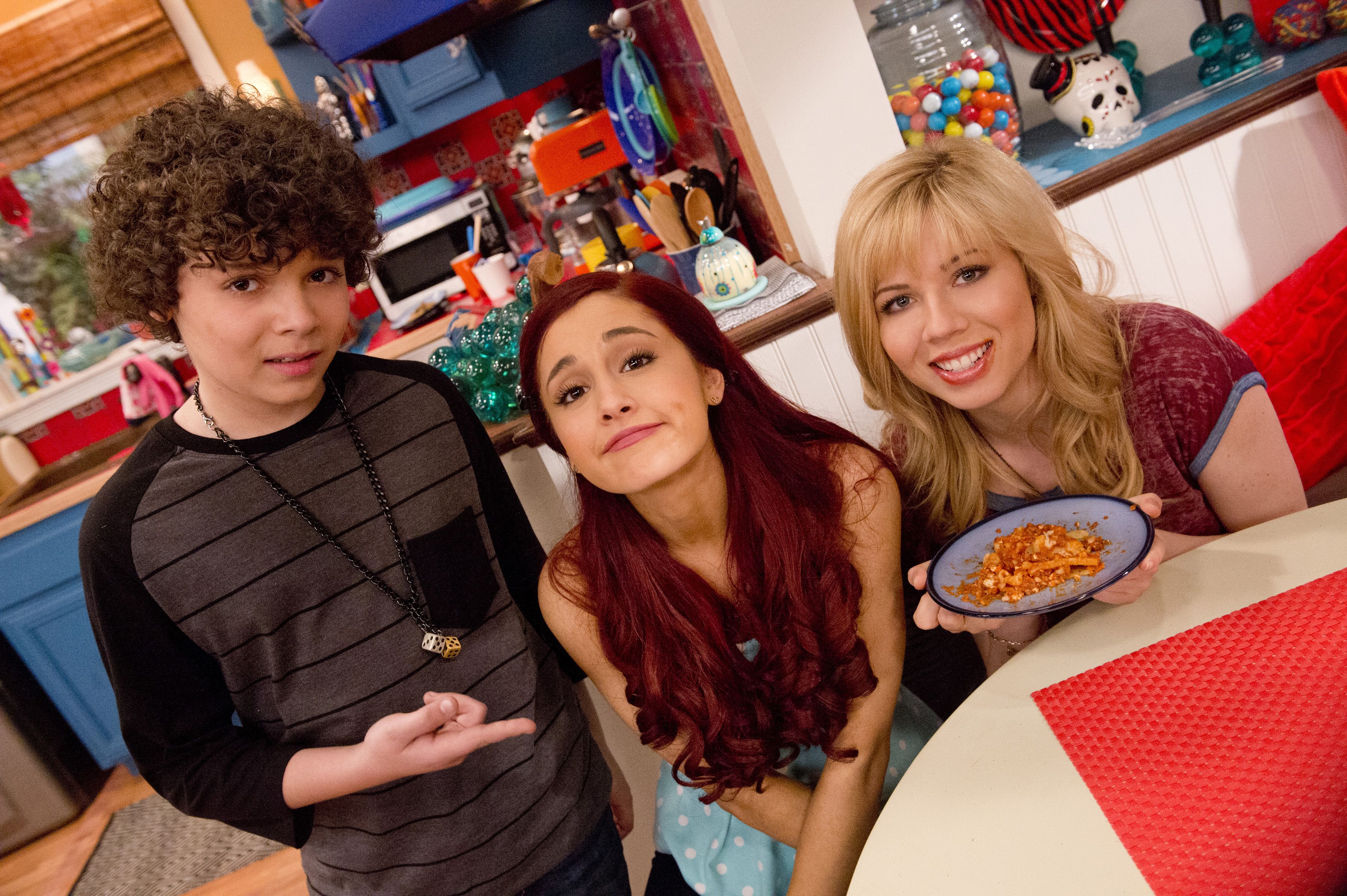 Sam and Cat Theme Song. Movie Theme Songs & TV Soundtracks