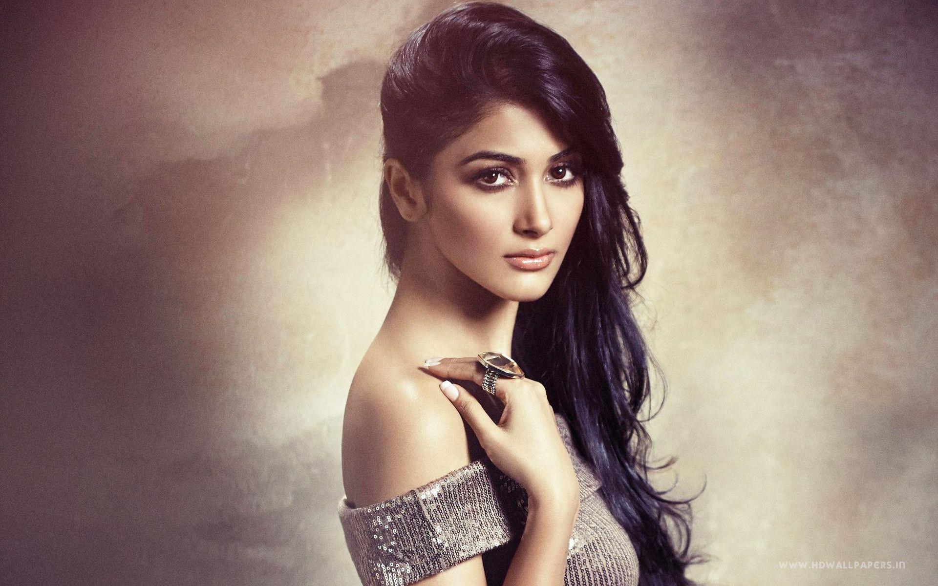 Full HD Wallpaper Bollywood Actress
